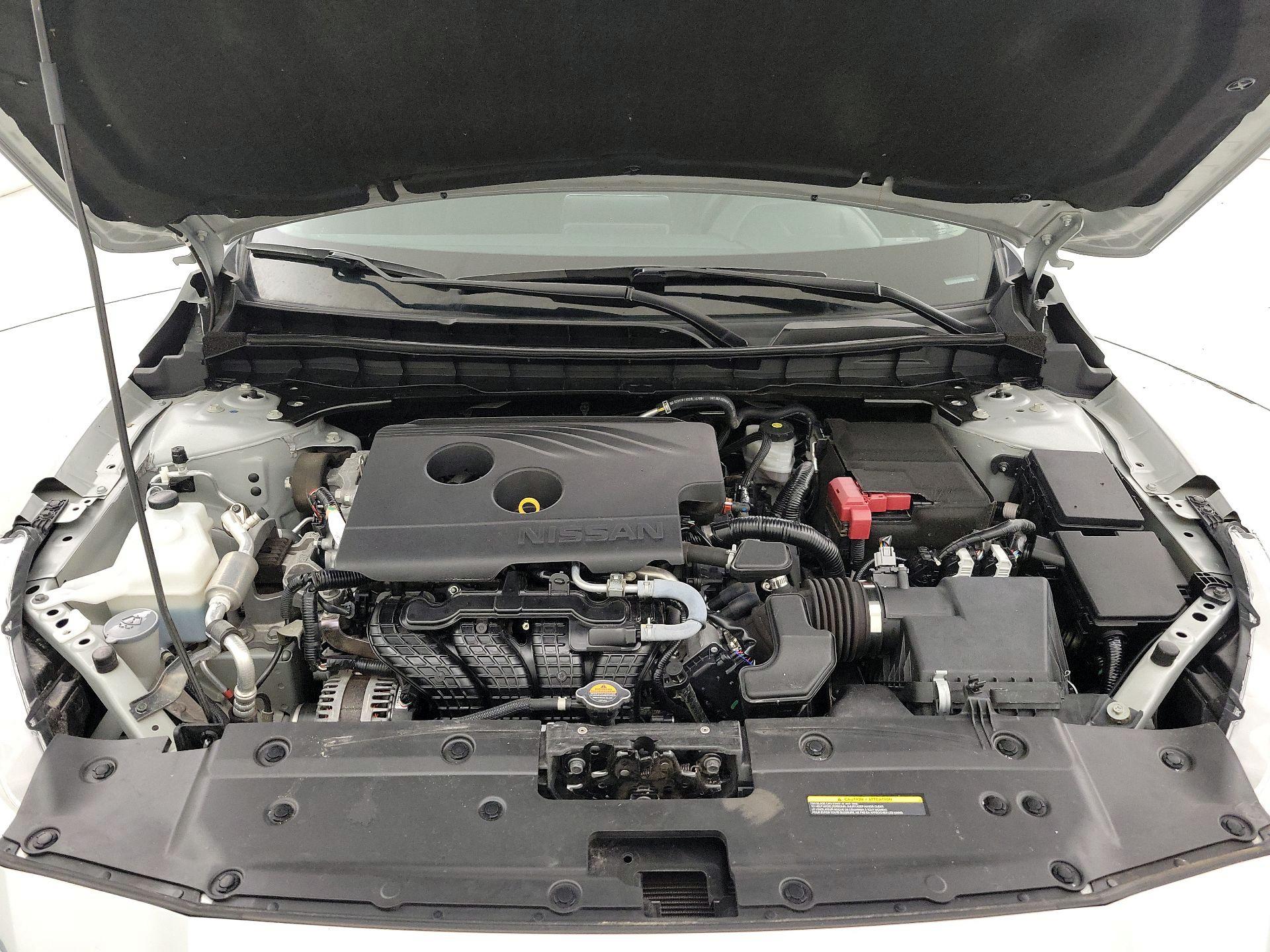 Thumbnail: 2020 Nissan Altima - 20