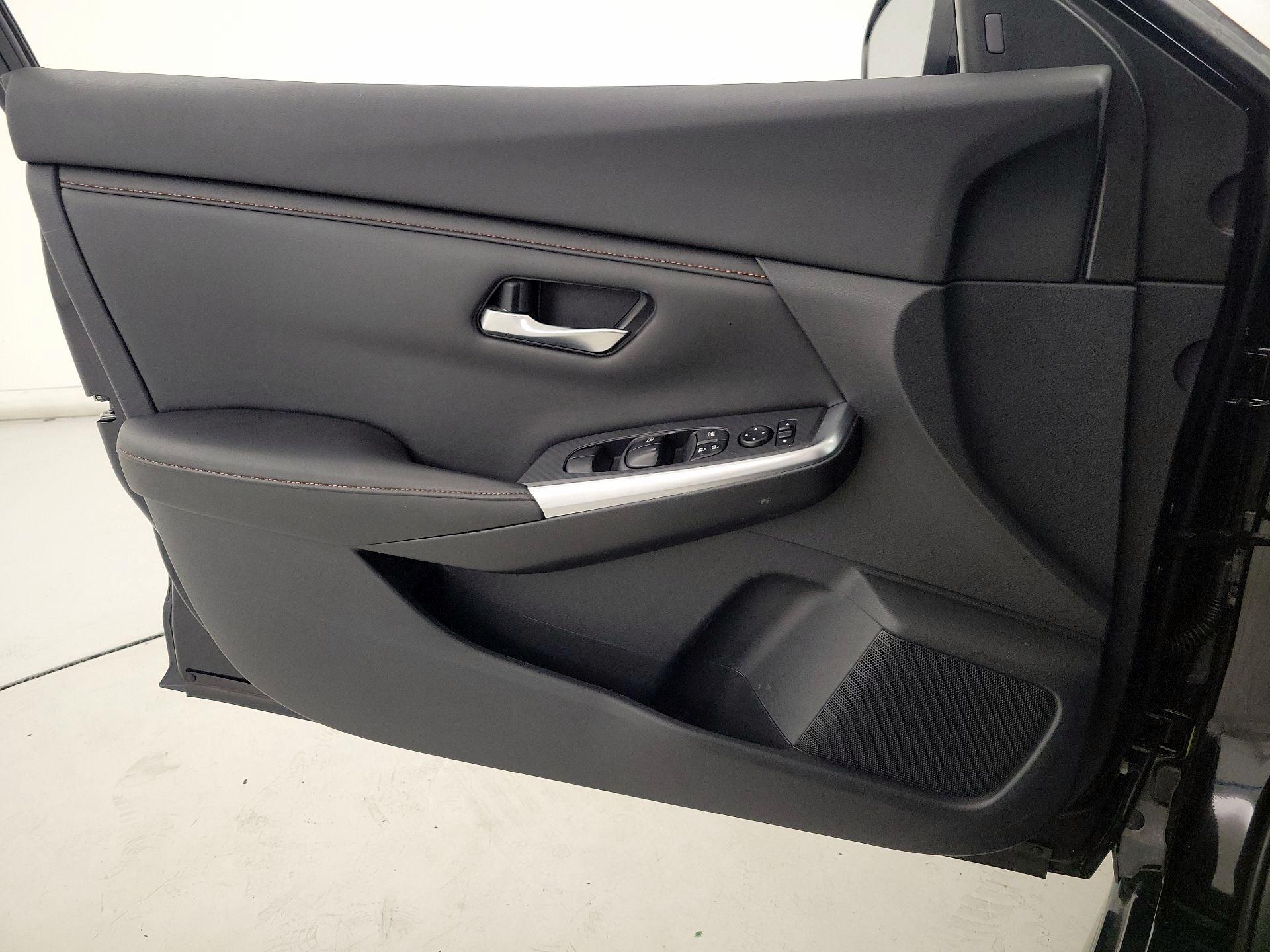 Thumbnail: 2020 Nissan Sentra - 12