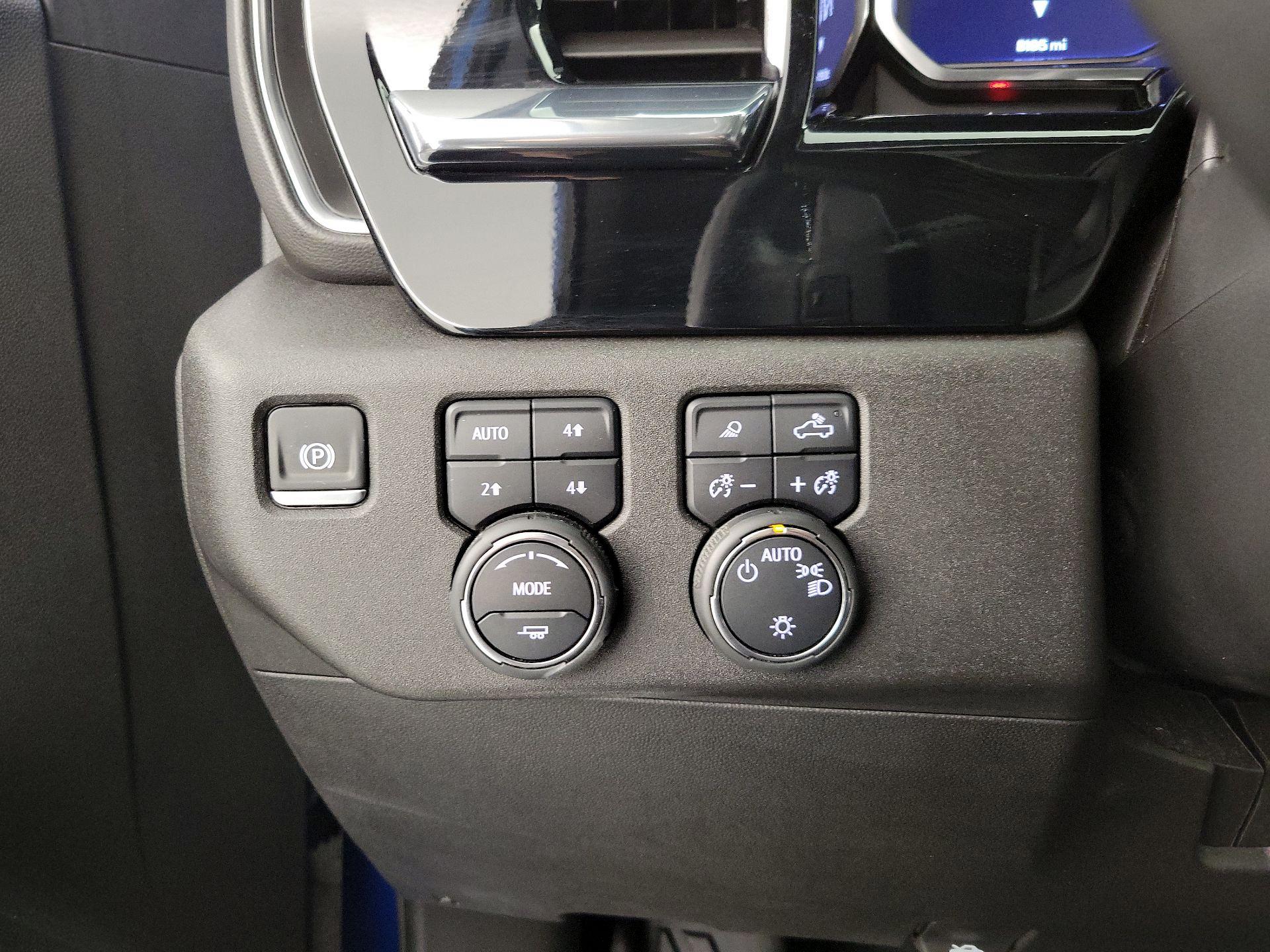 Thumbnail: 2024 Chevrolet Silverado 1500 - 13