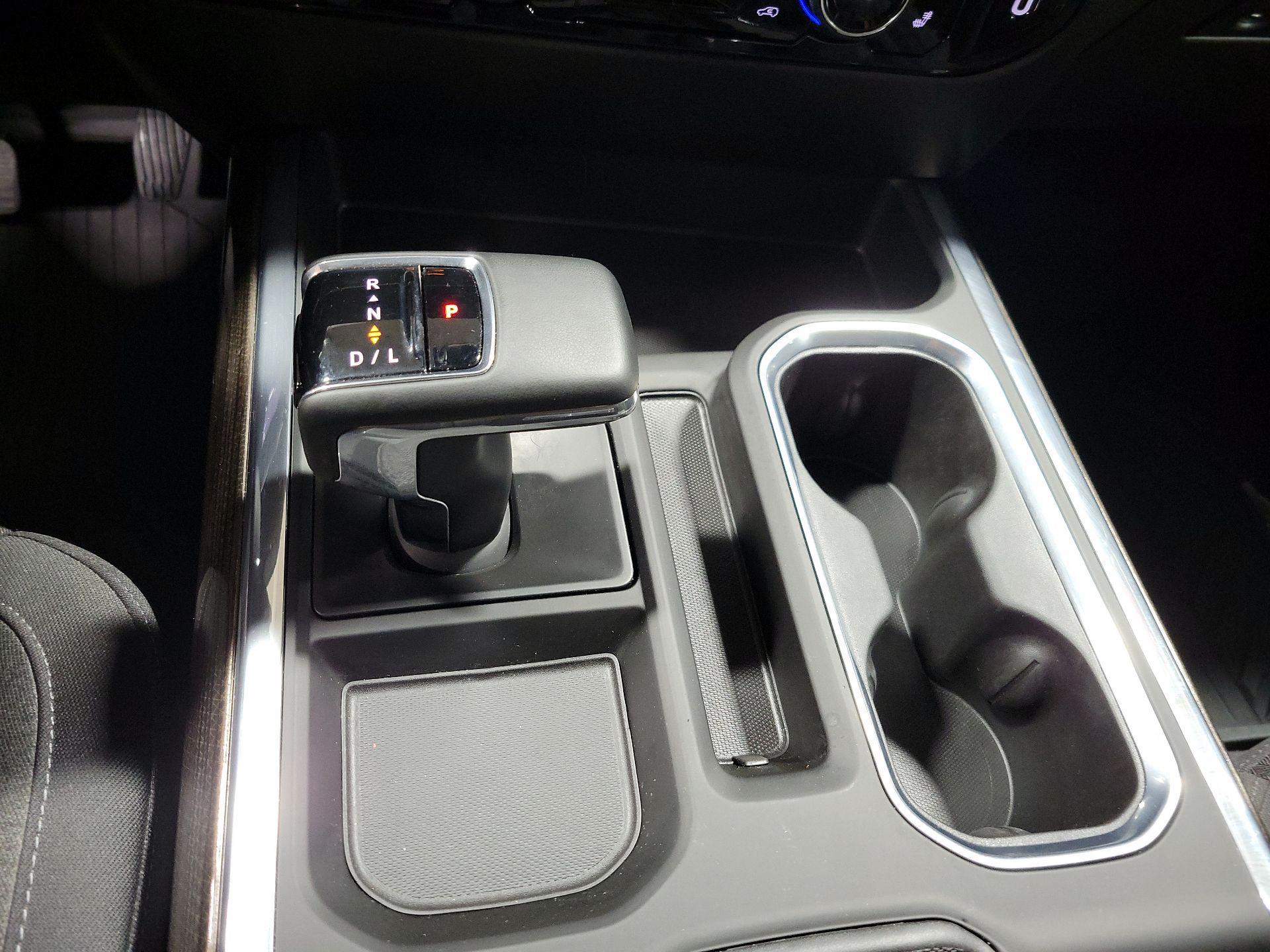 Thumbnail: 2024 Chevrolet Silverado 1500 - 17