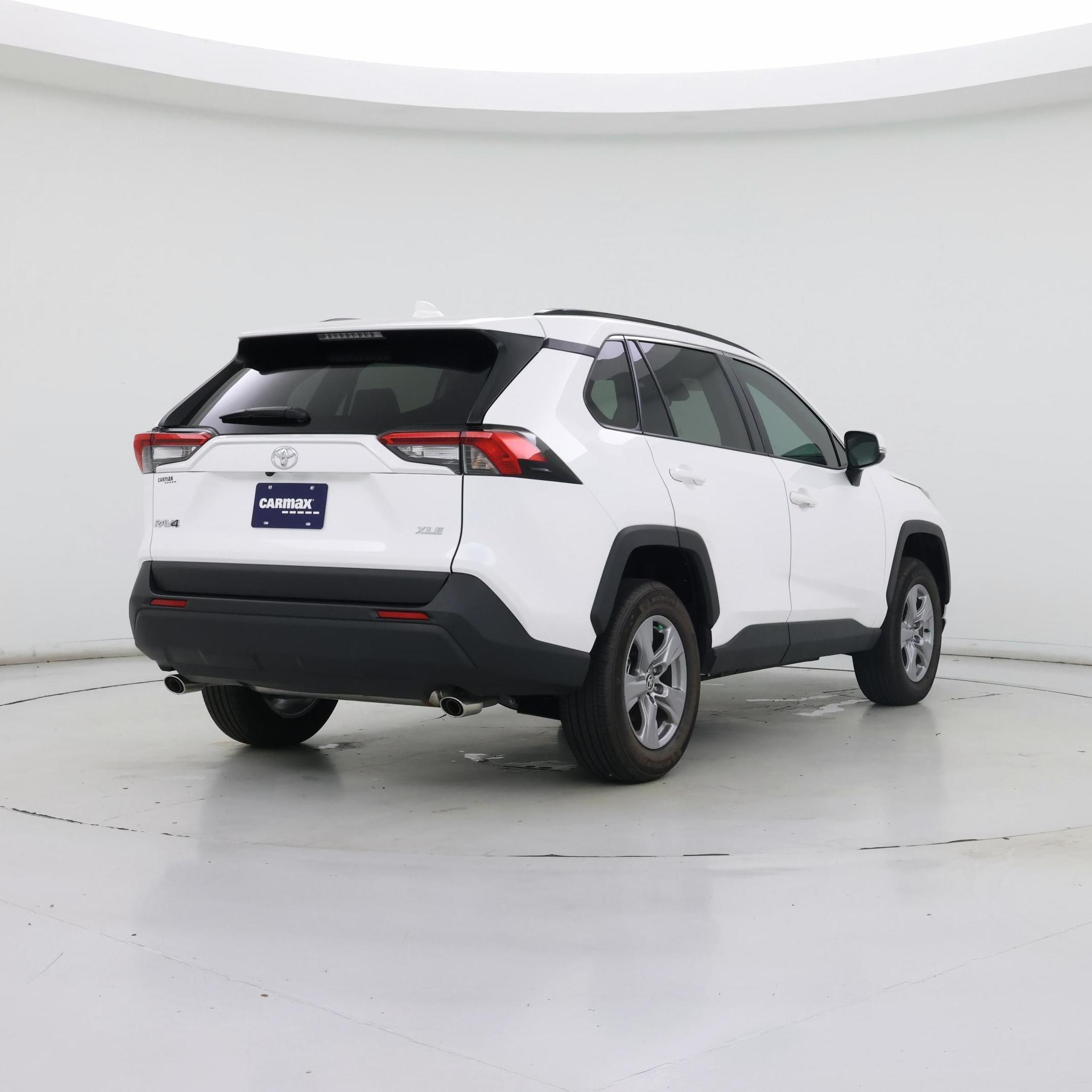 Thumbnail: 2025 Toyota RAV4 - 8