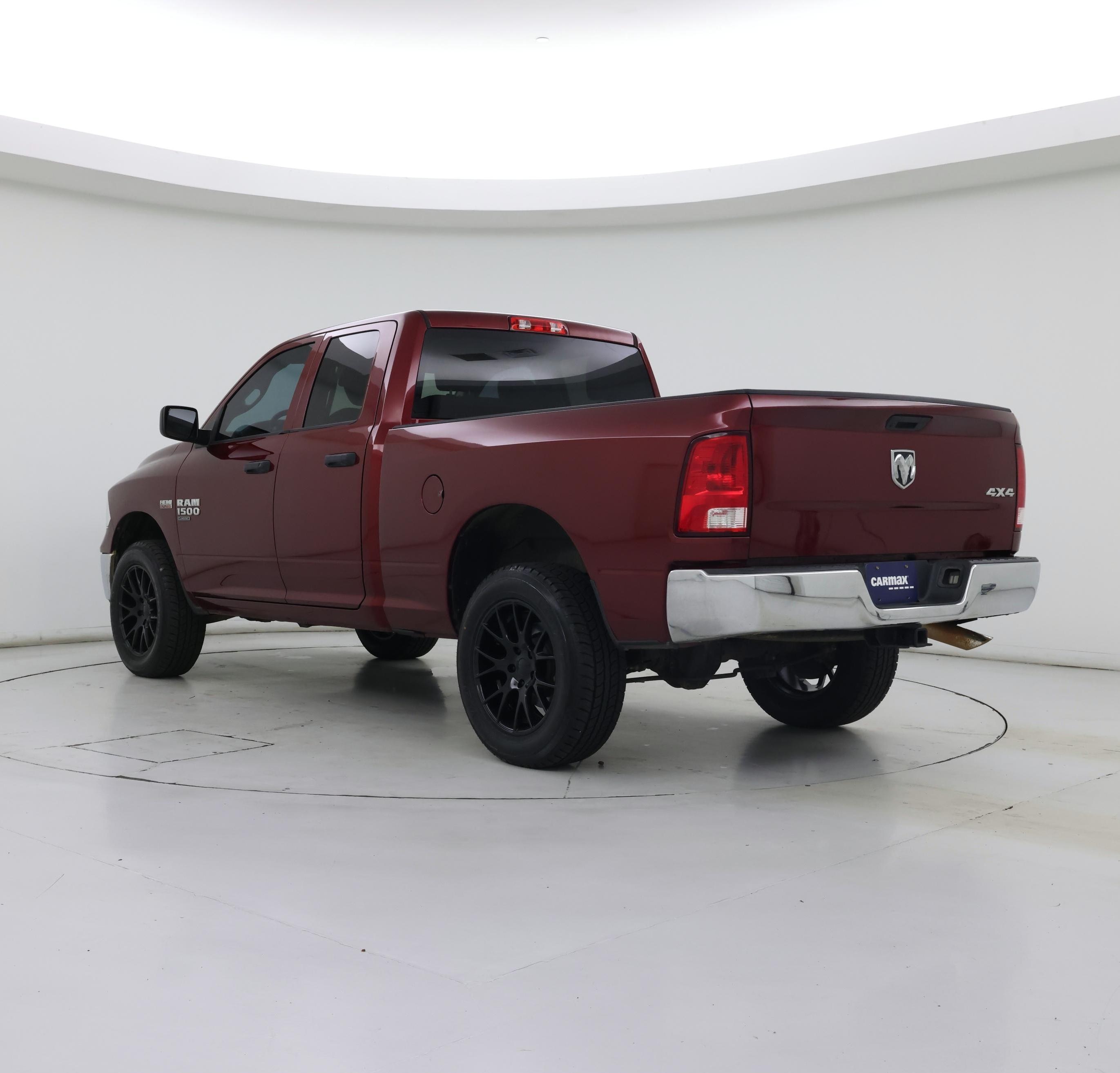 Thumbnail: 2020 RAM 1500 Classic - 2