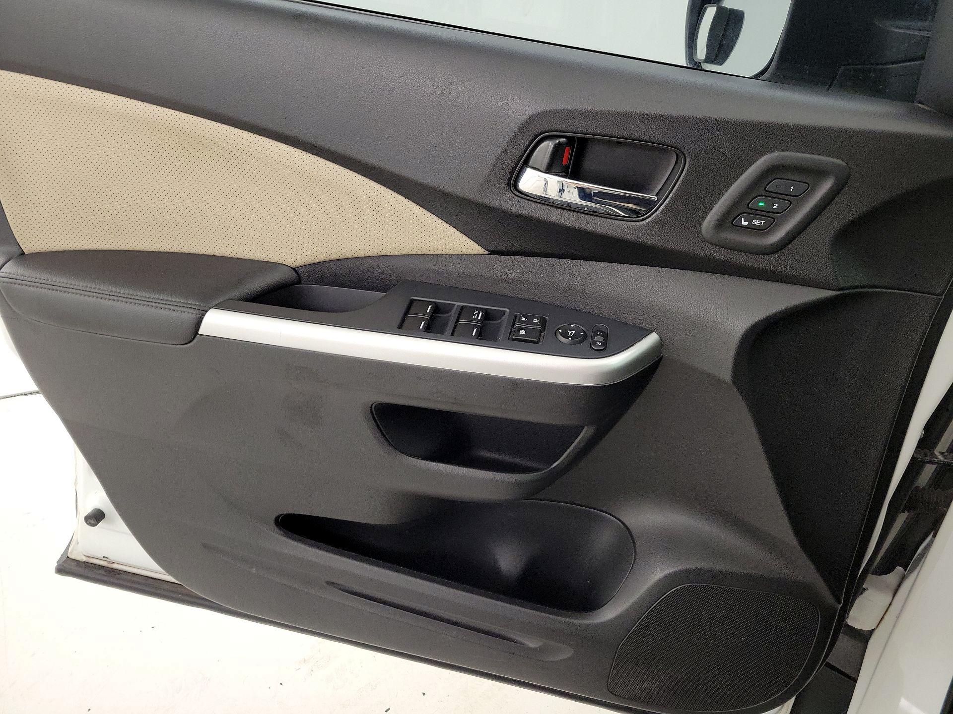 Thumbnail: 2016 Honda CR-V - 12