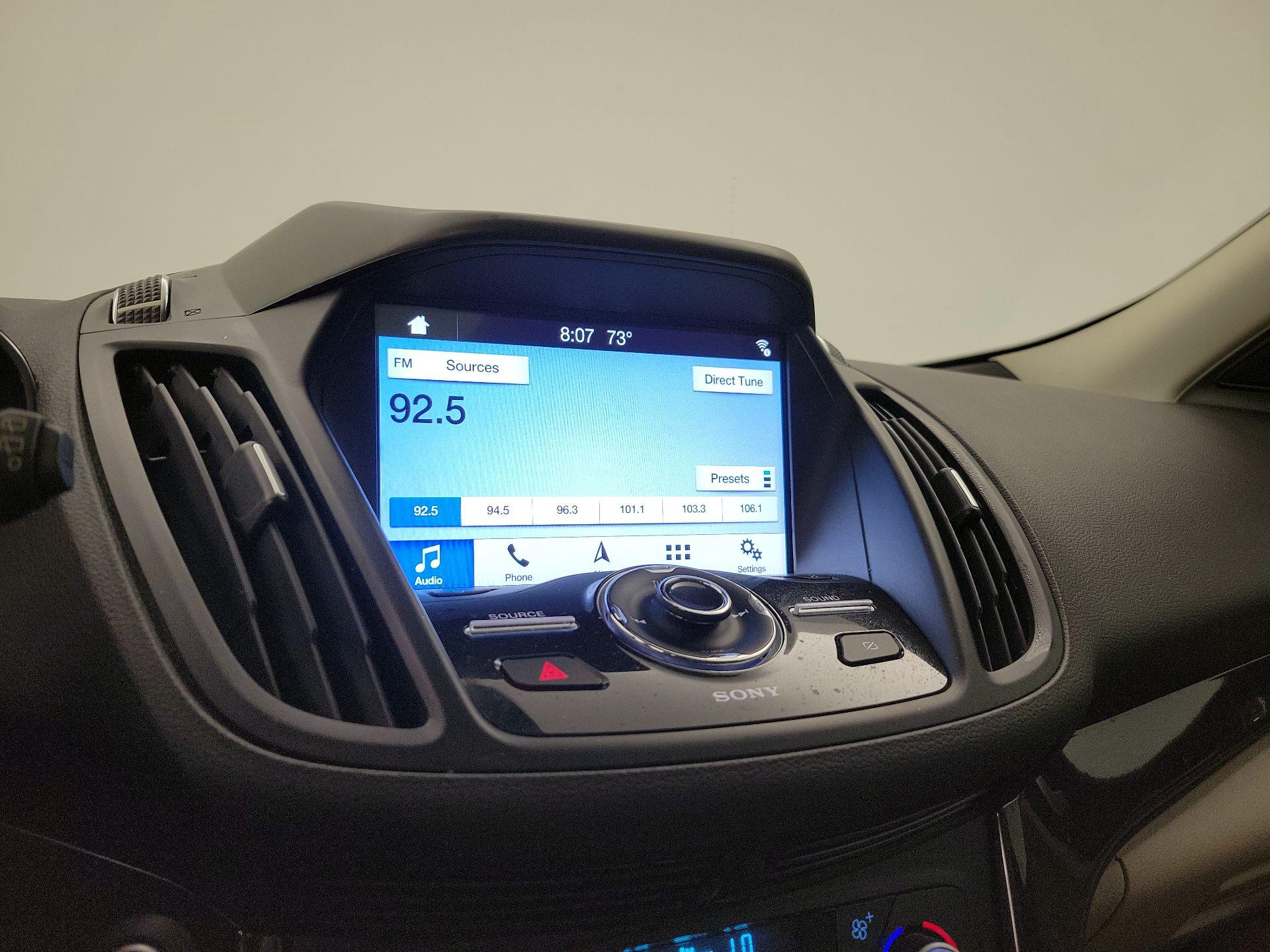 Thumbnail: 2019 Ford Escape - 15
