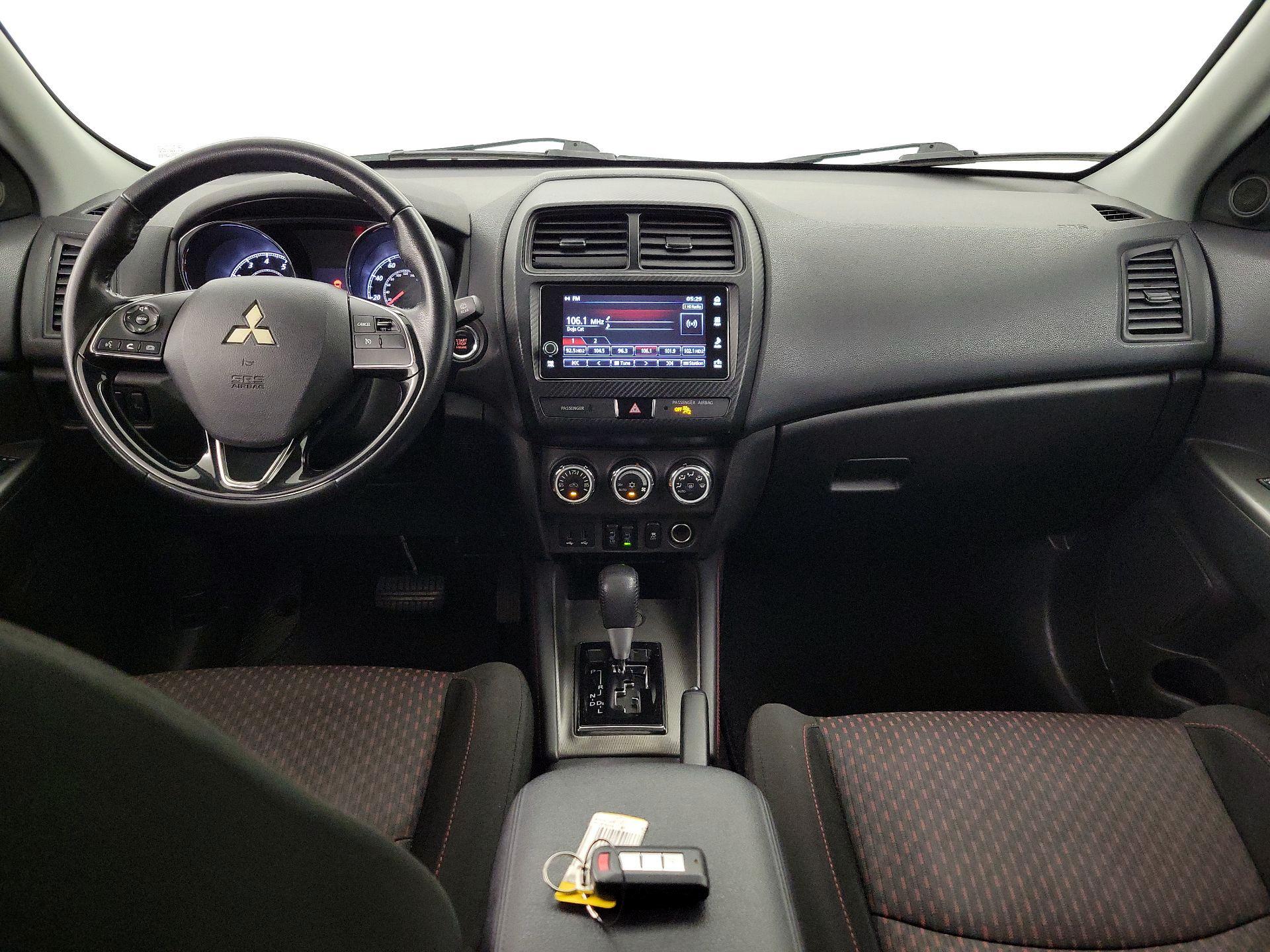 Thumbnail: 2019 Mitsubishi Outlander Sport - 9