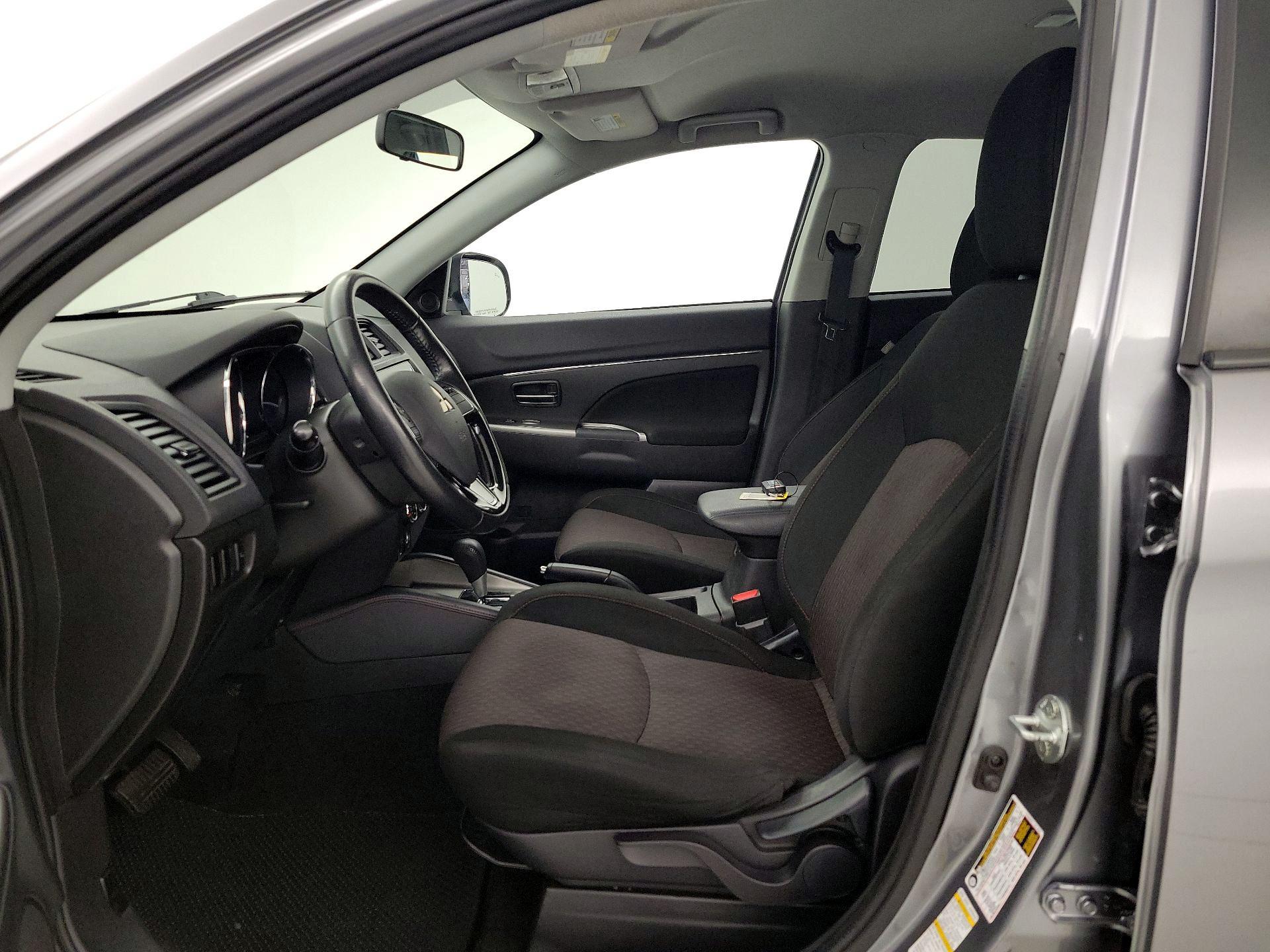 Thumbnail: 2019 Mitsubishi Outlander Sport - 11