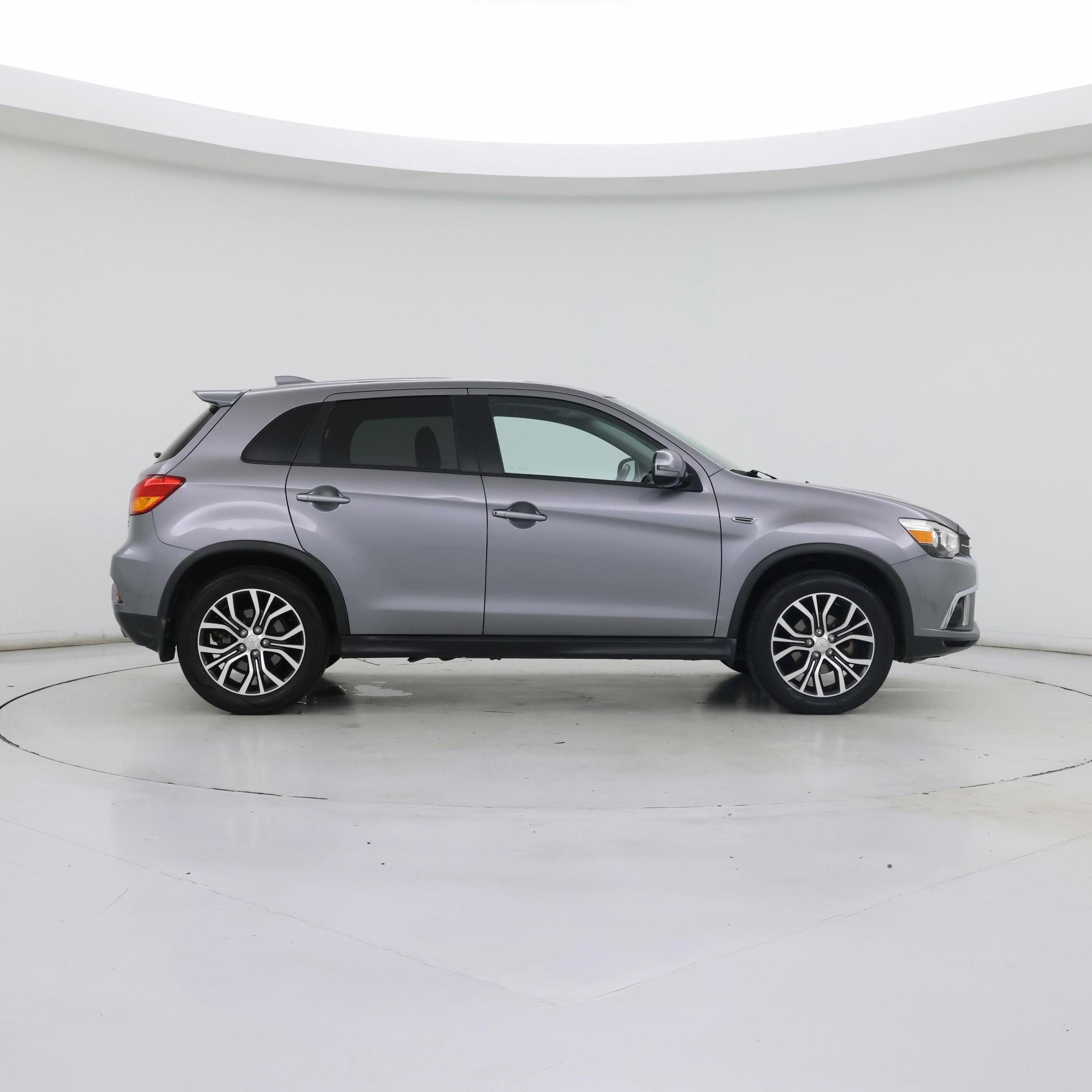 Thumbnail: 2019 Mitsubishi Outlander Sport - 7