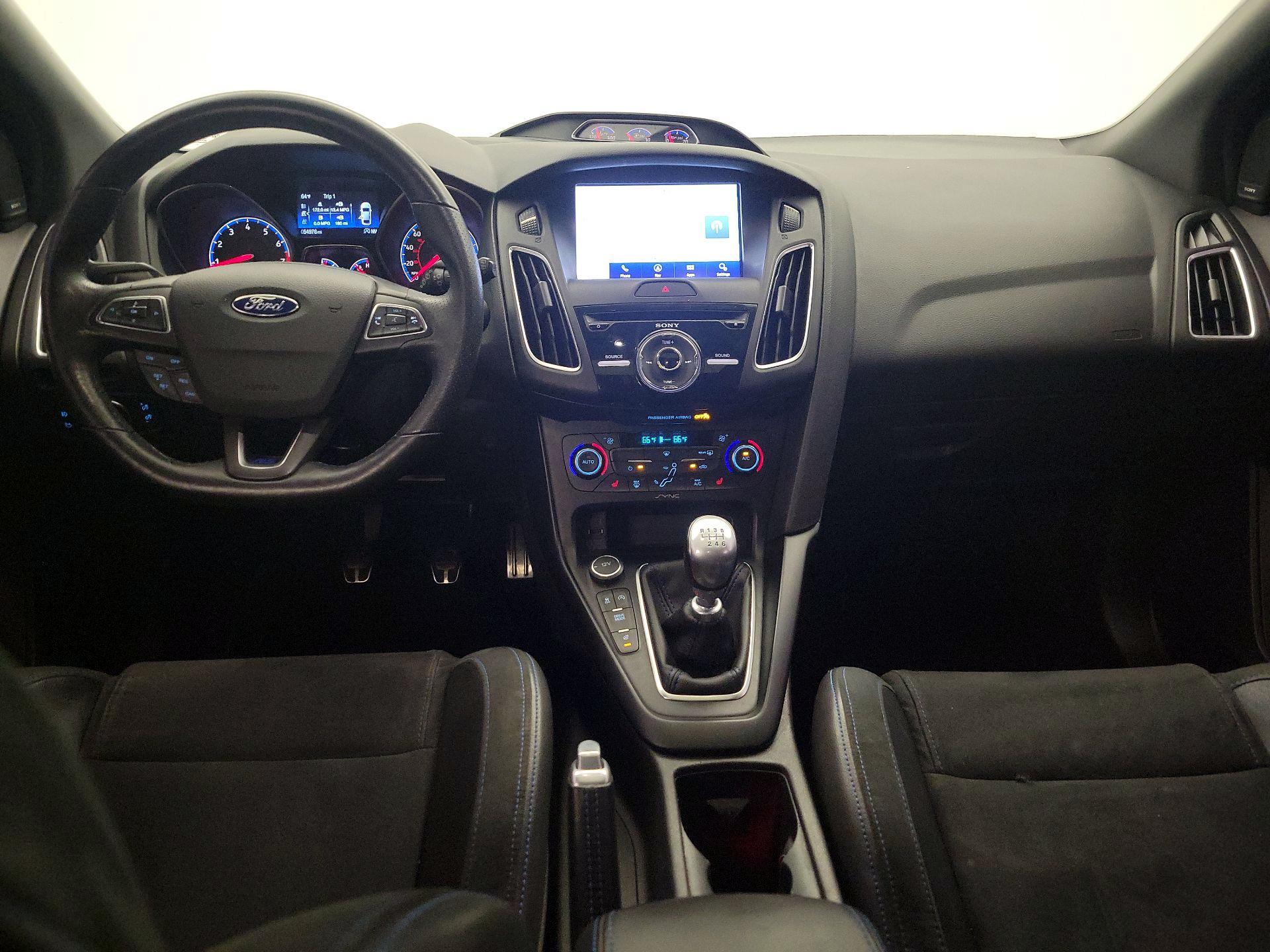 Thumbnail: 2017 Ford Focus - 9