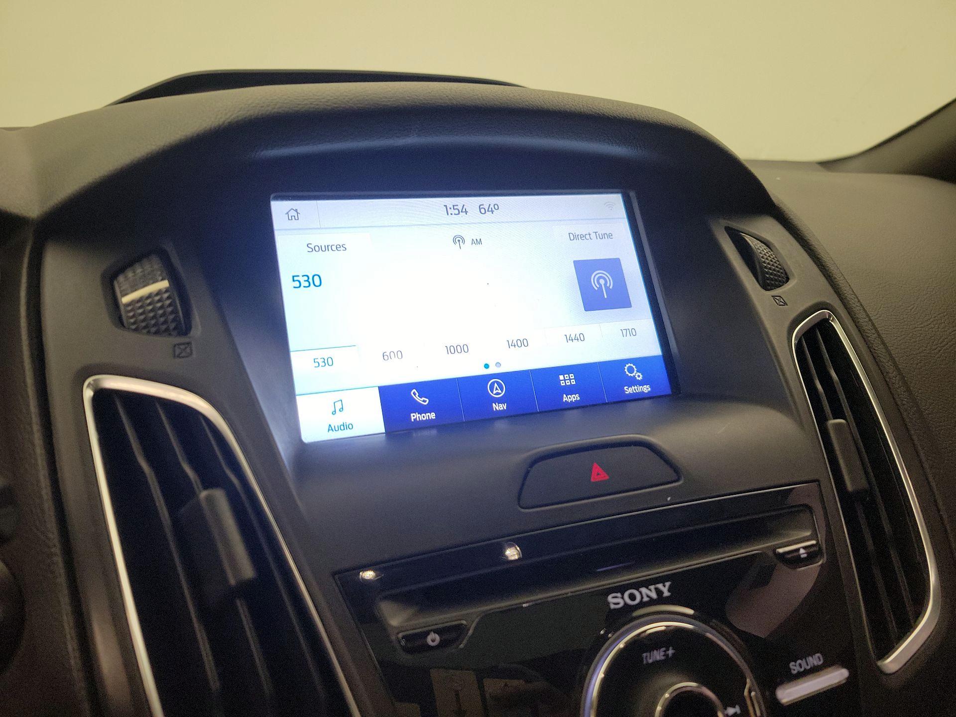 Thumbnail: 2017 Ford Focus - 15