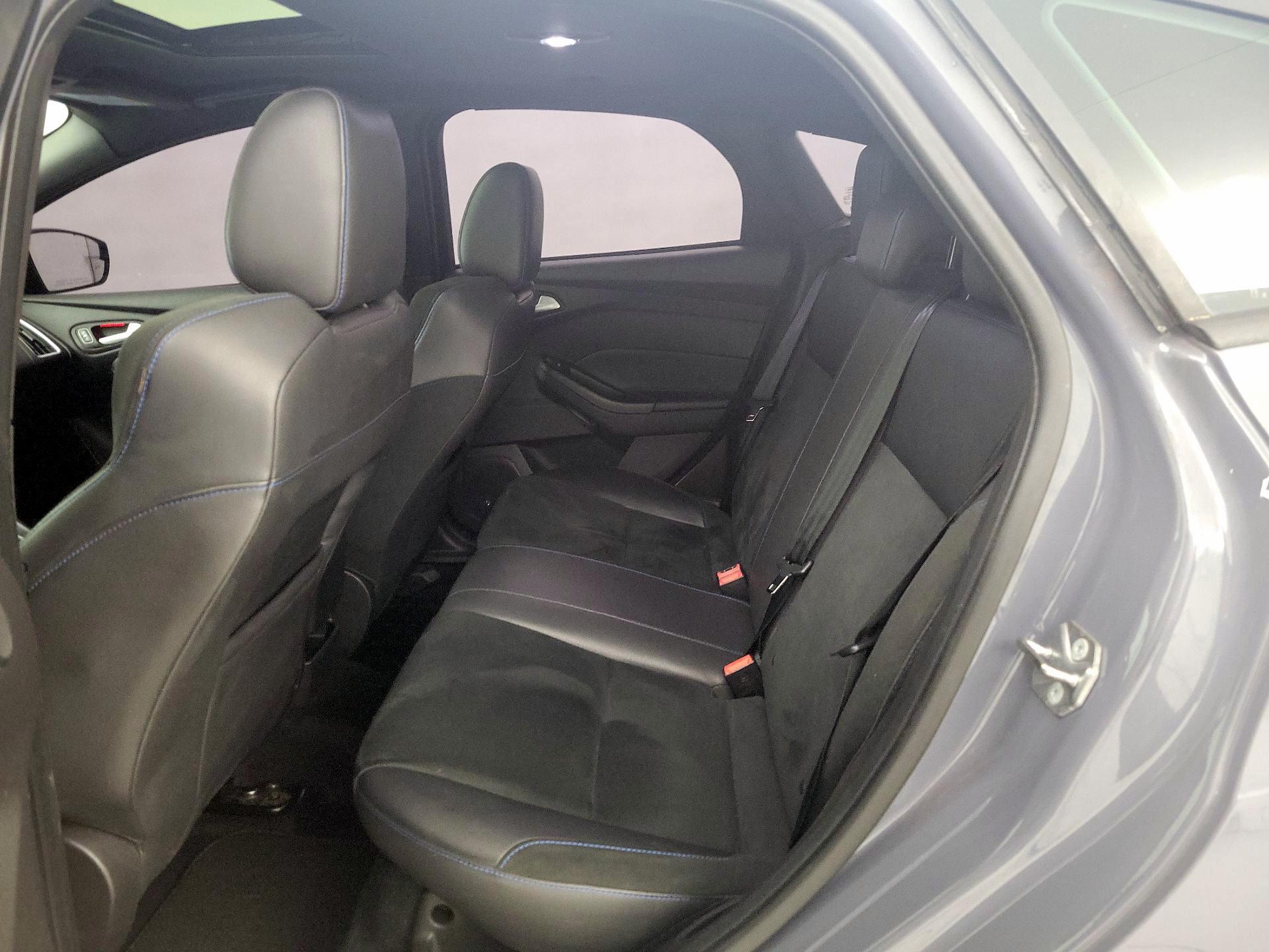 Thumbnail: 2017 Ford Focus - 19