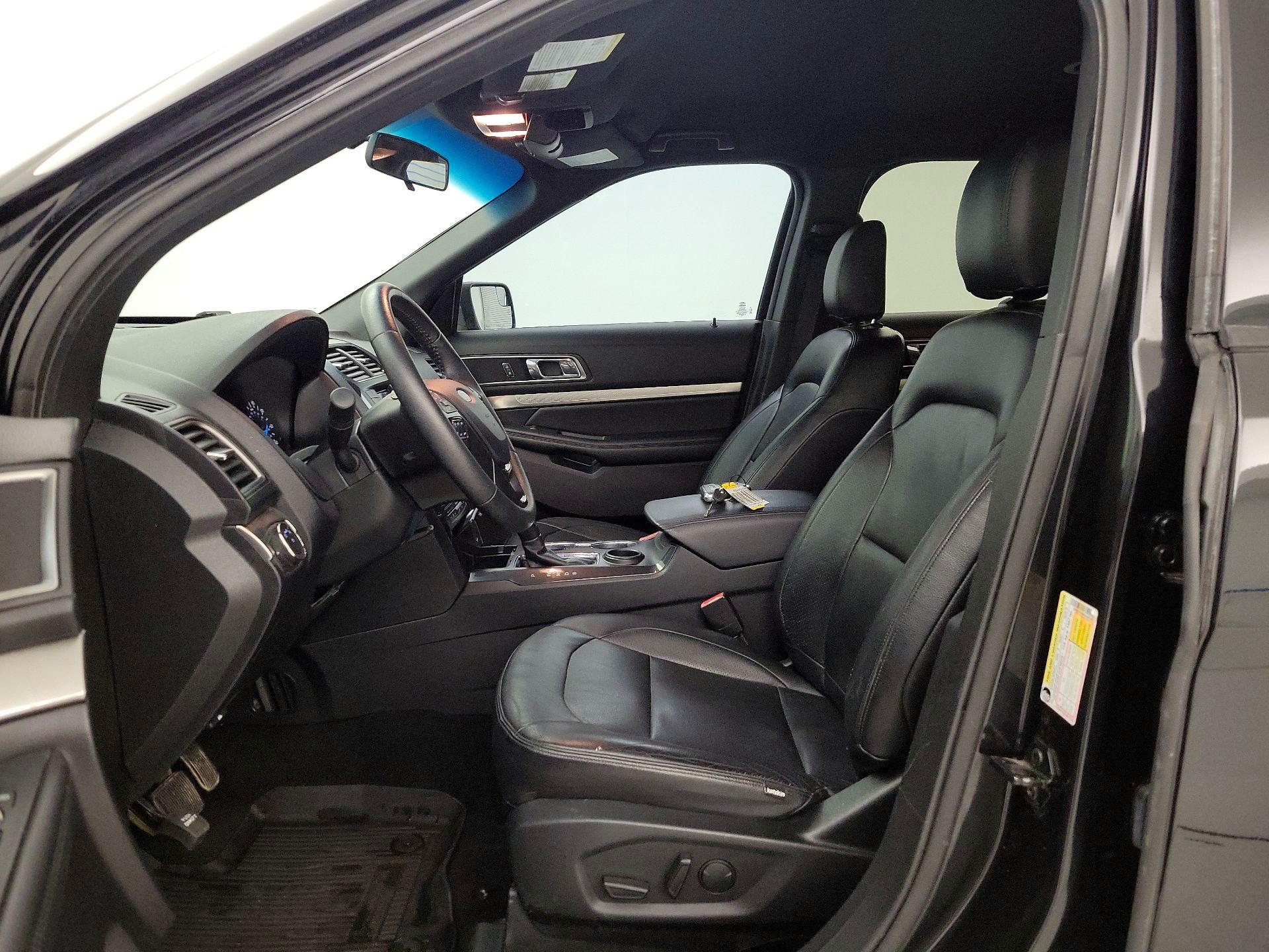 Thumbnail: 2019 Ford Explorer - 11