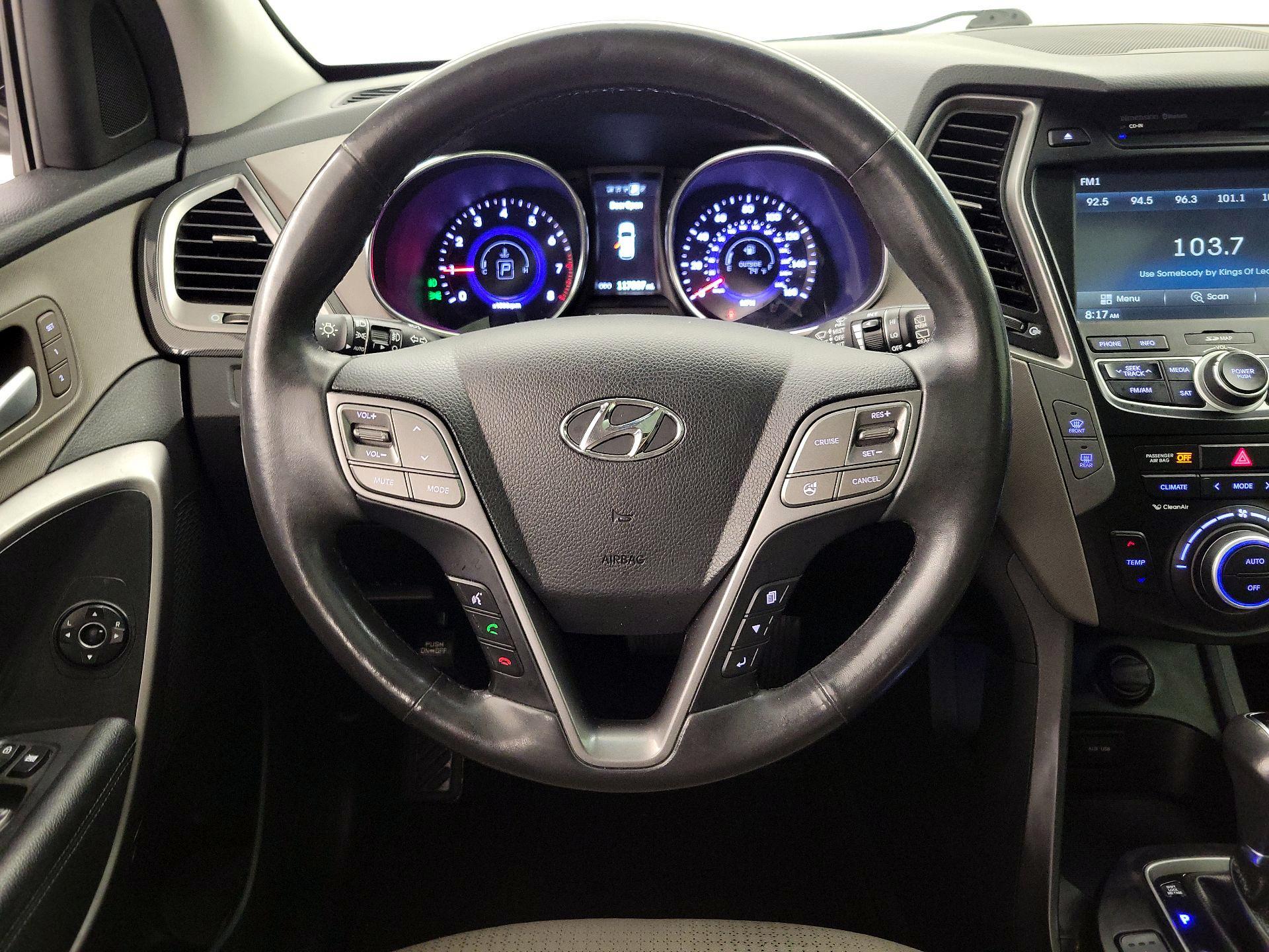 Thumbnail: 2016 Hyundai Santa Fe - 10