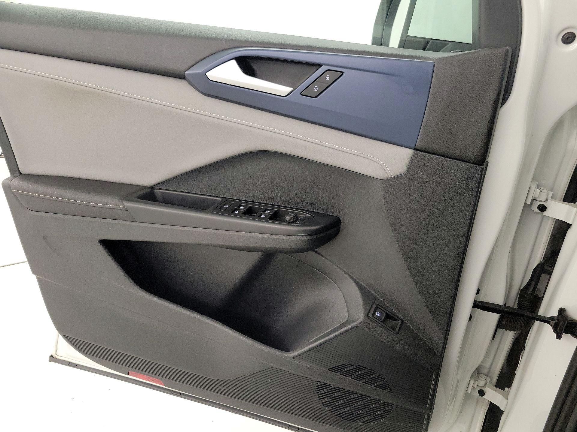 Thumbnail: 2024 Volkswagen Taos - 12
