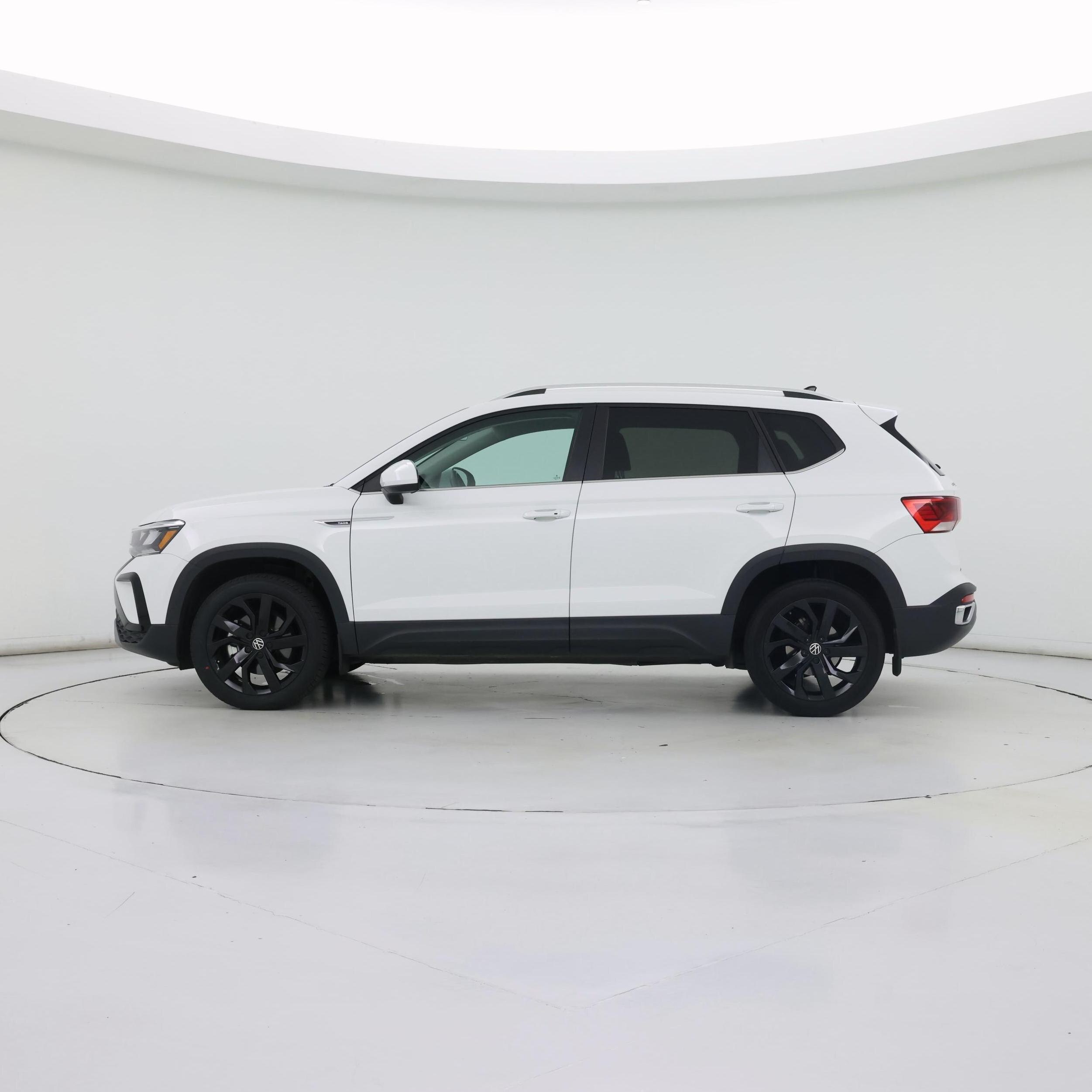 Thumbnail: 2024 Volkswagen Taos - 3