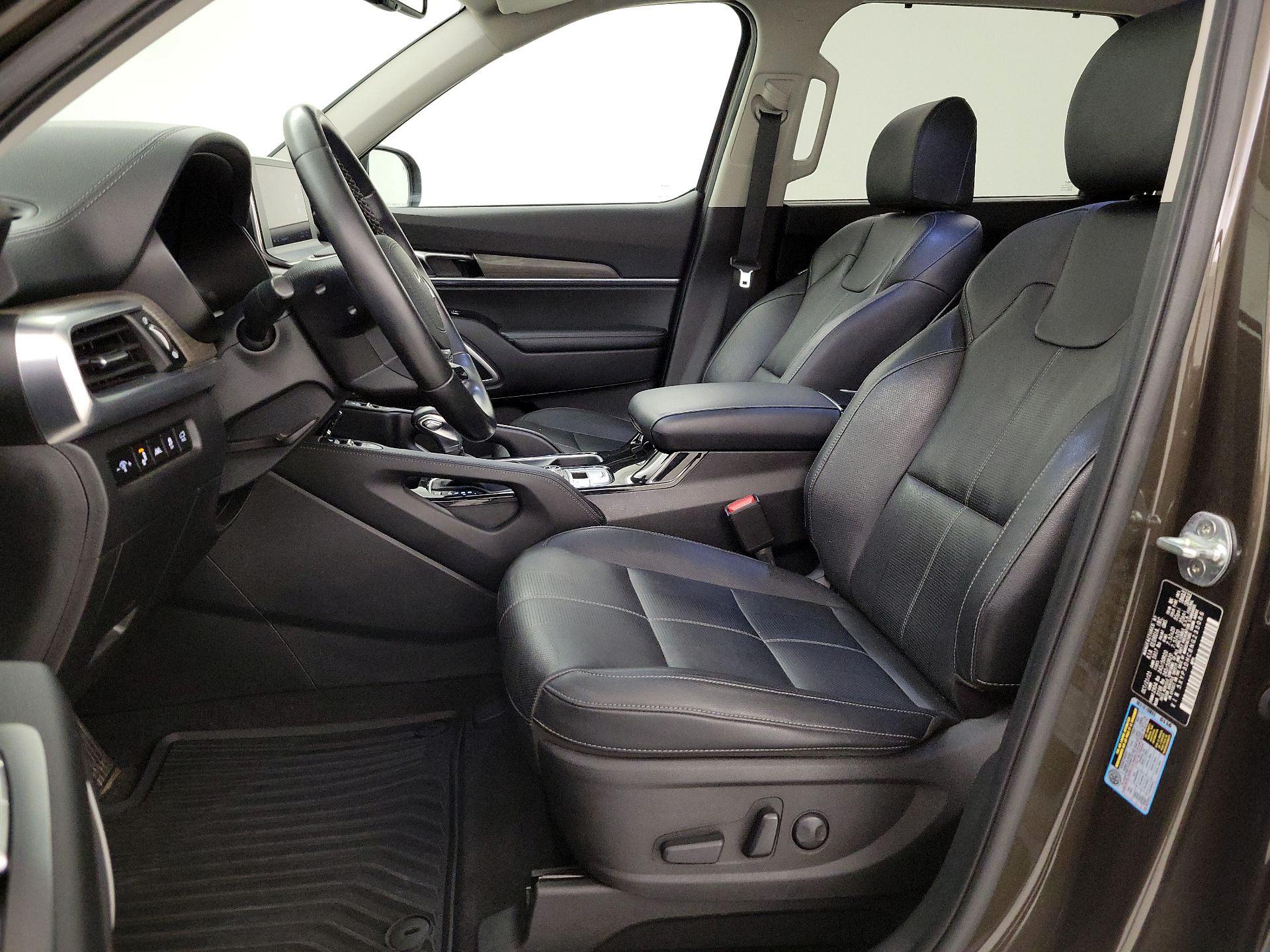 Thumbnail: 2022 Kia Telluride - 11