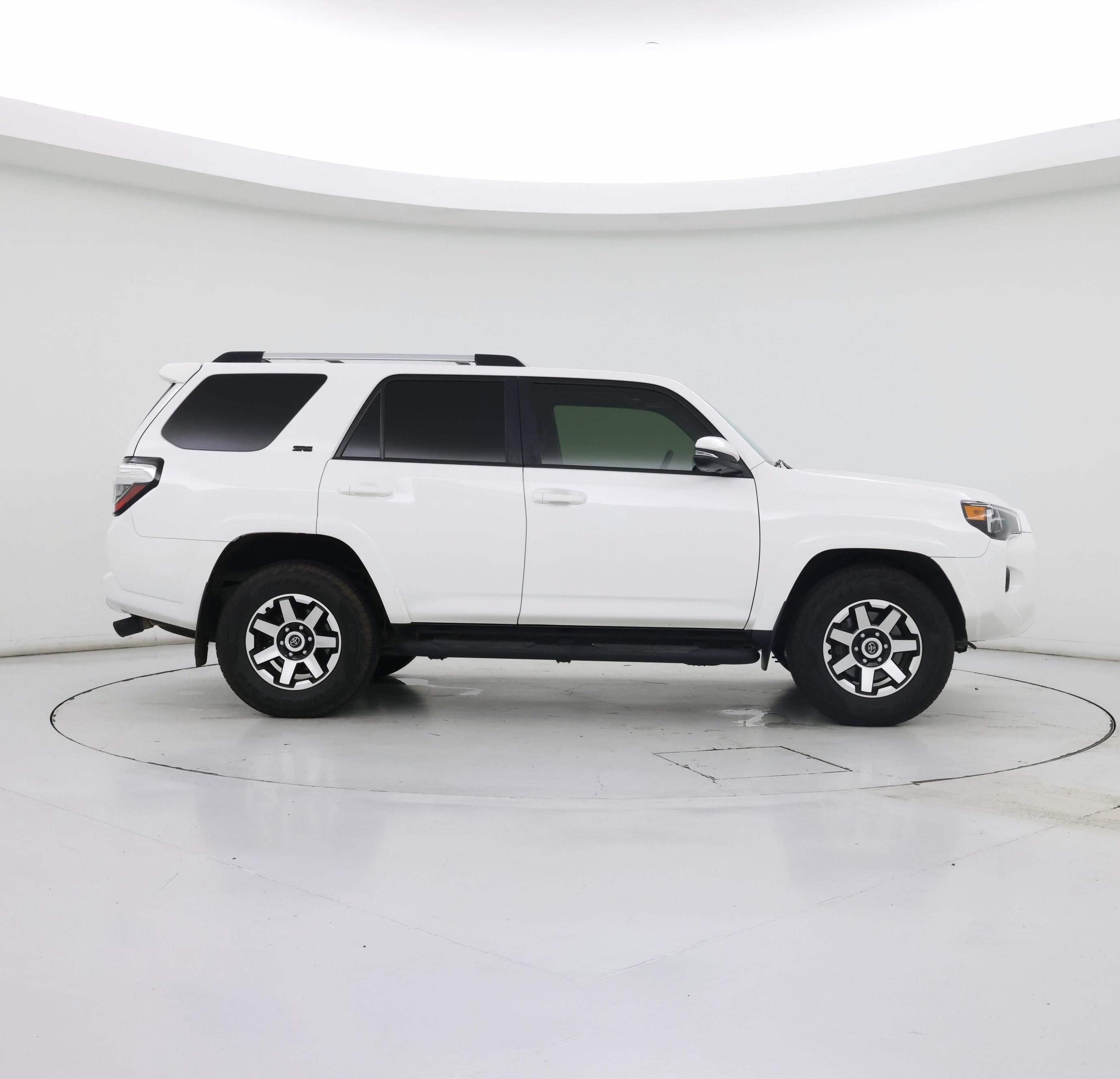Thumbnail: 2021 Toyota 4Runner - 7