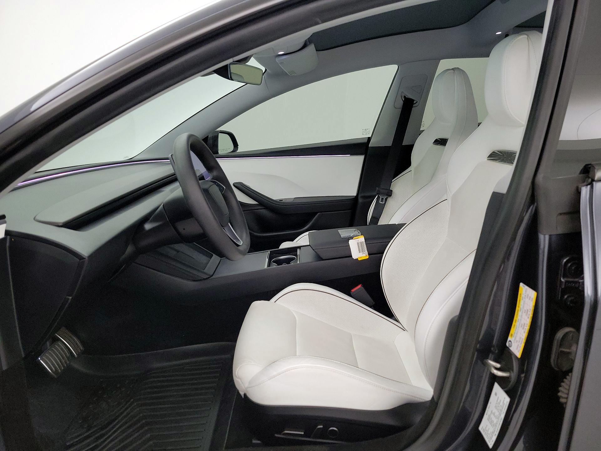 Thumbnail: 2024 Tesla Model 3 - 11