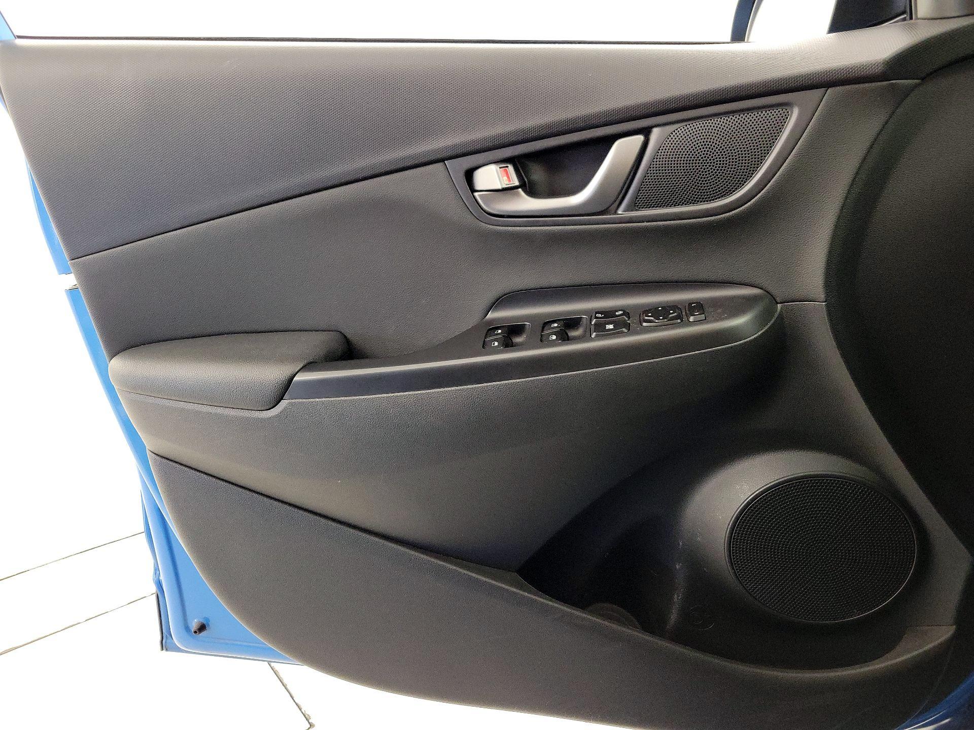 Thumbnail: 2018 Hyundai Kona - 12
