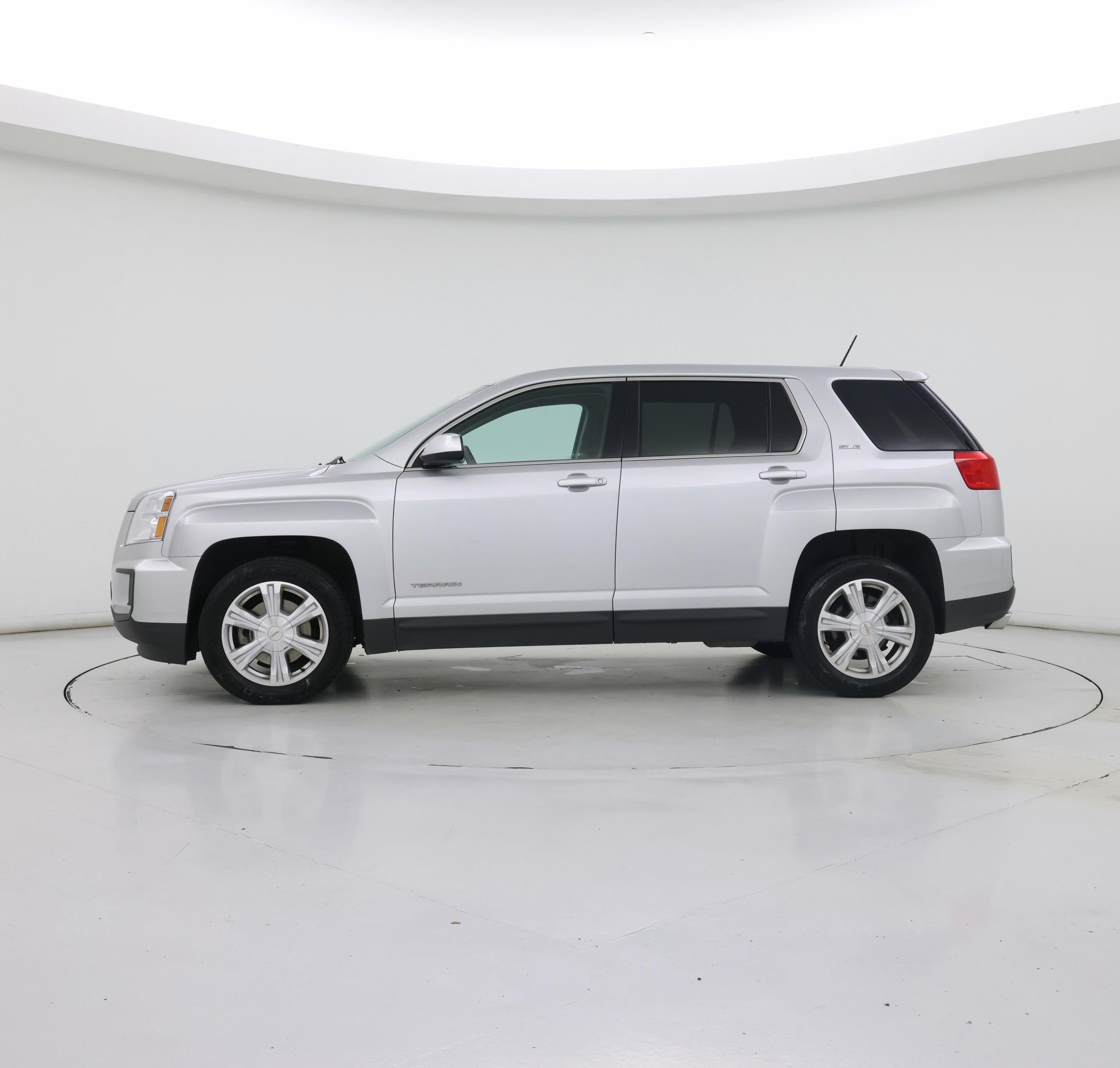 Thumbnail: 2017 GMC Terrain - 3