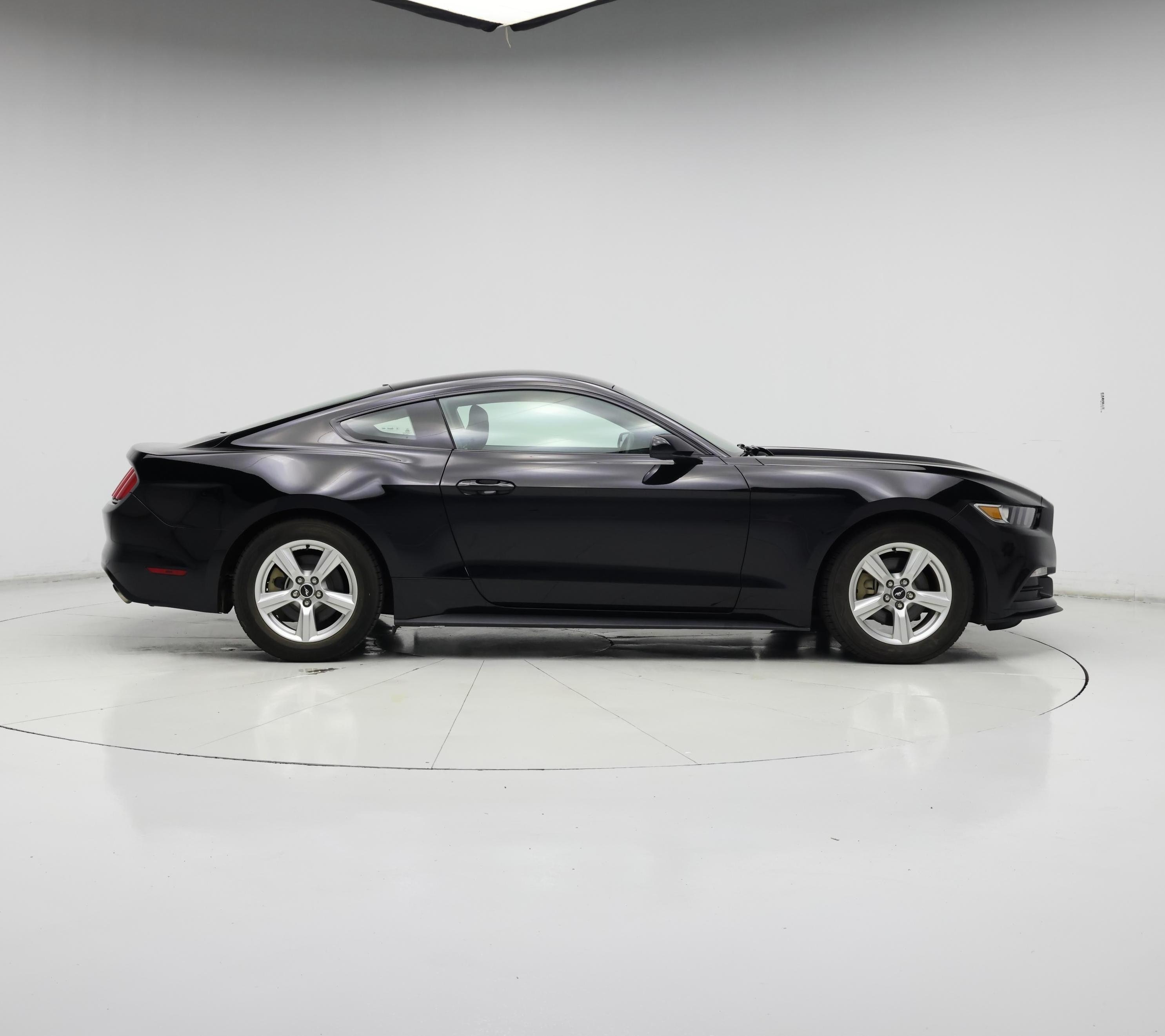 Thumbnail: 2017 Ford Mustang - 7