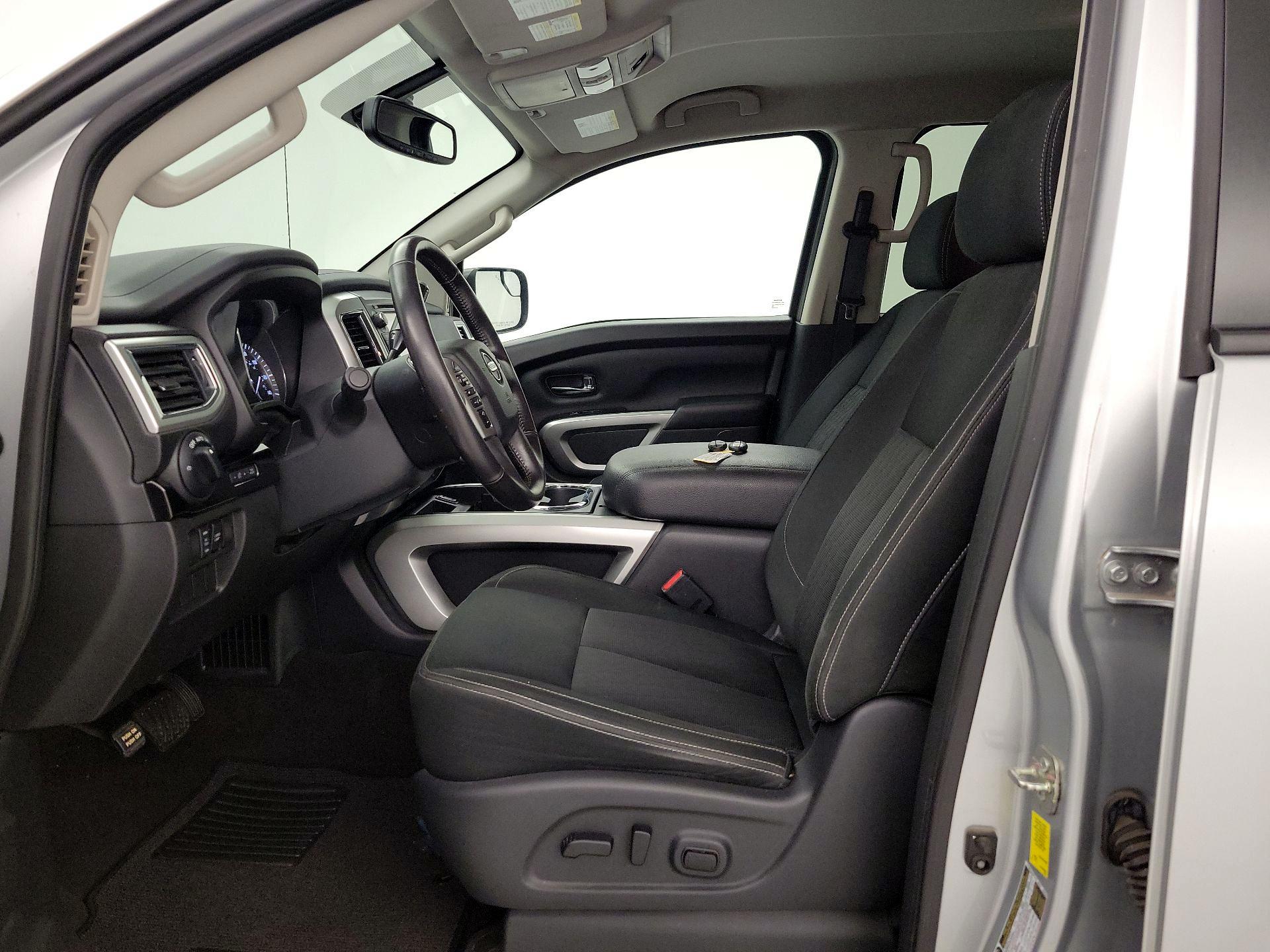 Thumbnail: 2018 Nissan Titan - 11