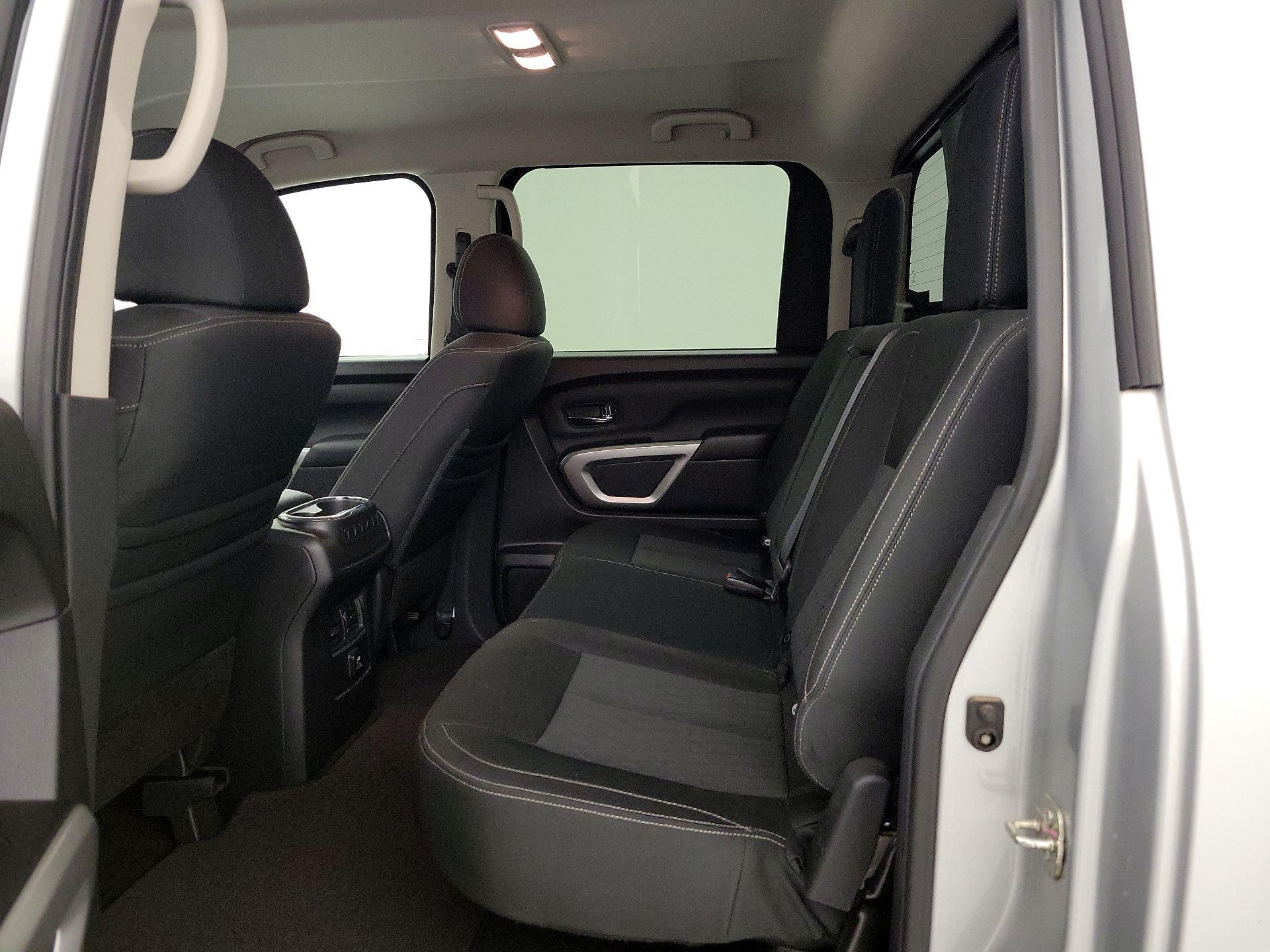 Thumbnail: 2018 Nissan Titan - 18