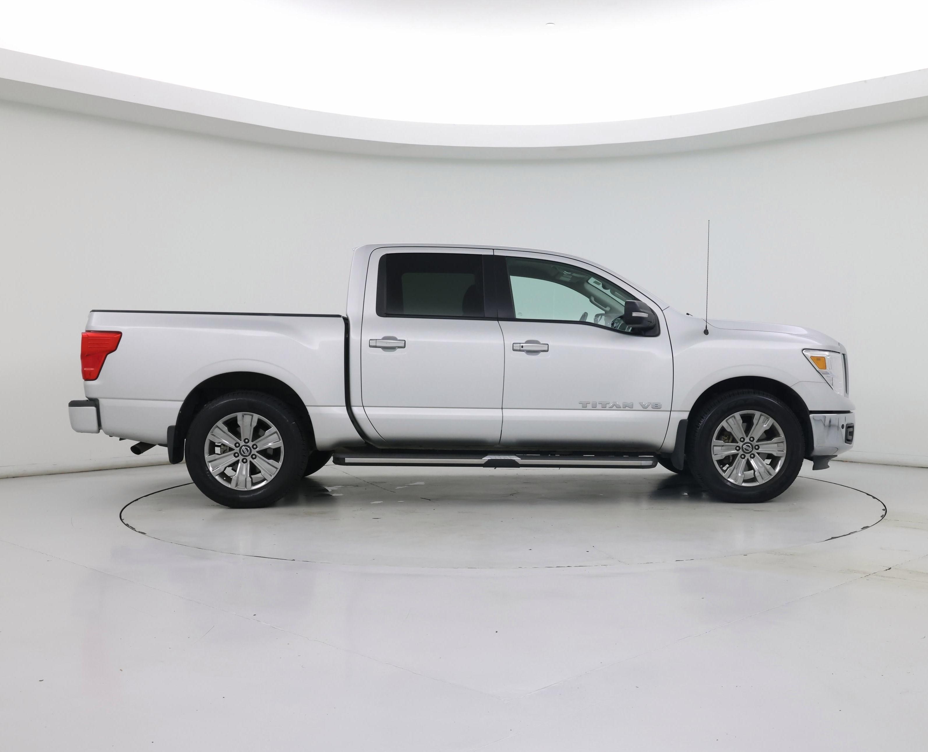 Thumbnail: 2018 Nissan Titan - 7