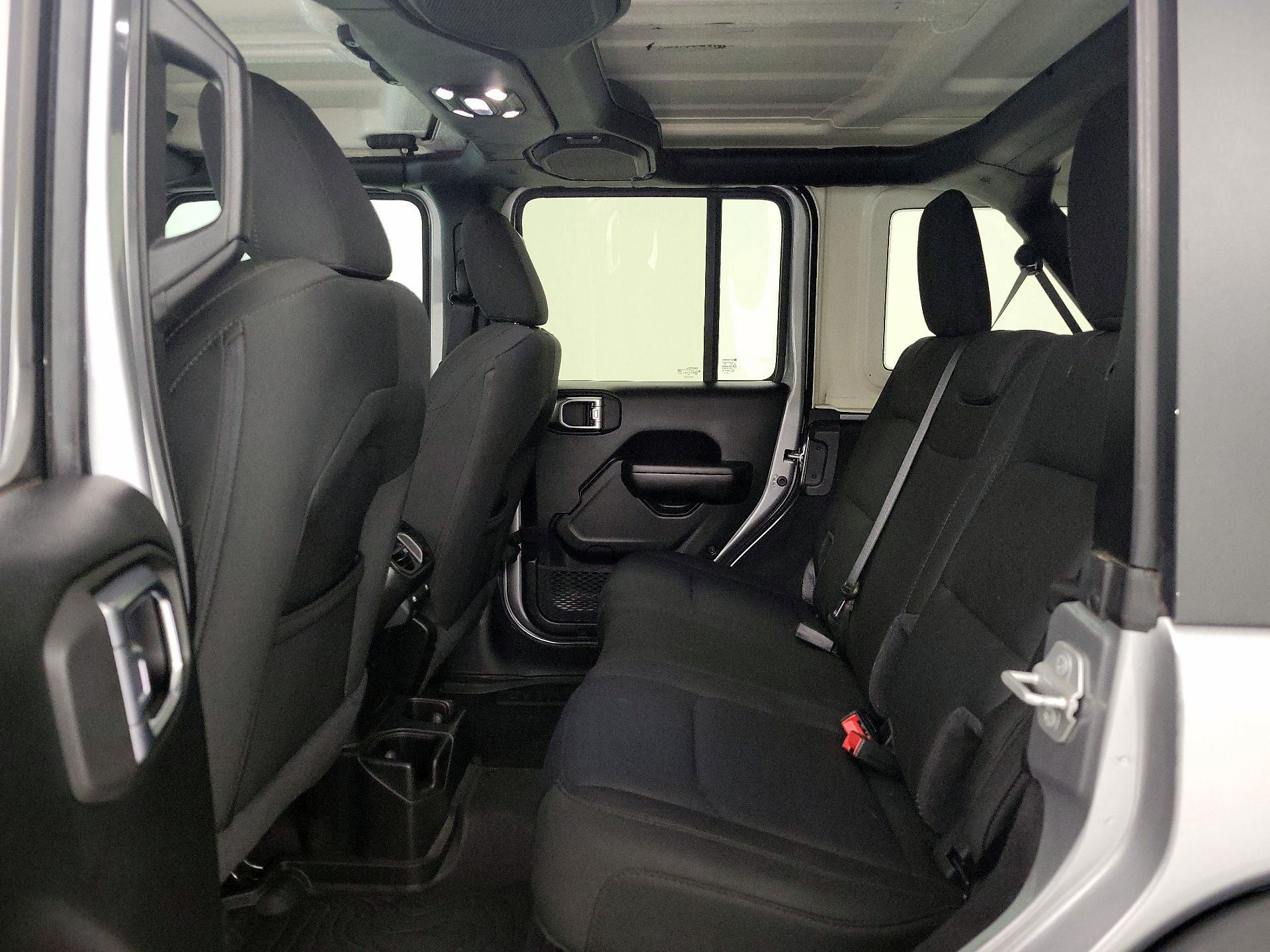 Thumbnail: 2020 Jeep Wrangler - 18