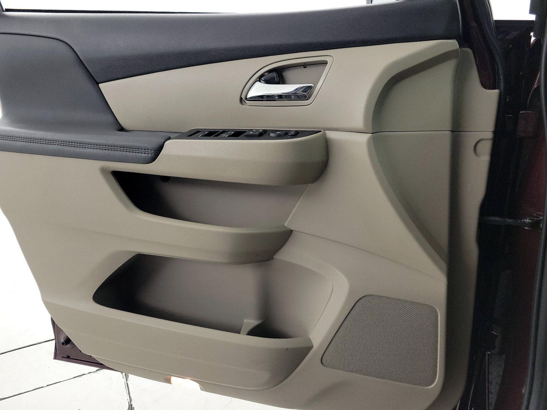 Thumbnail: 2015 Honda Odyssey - 12