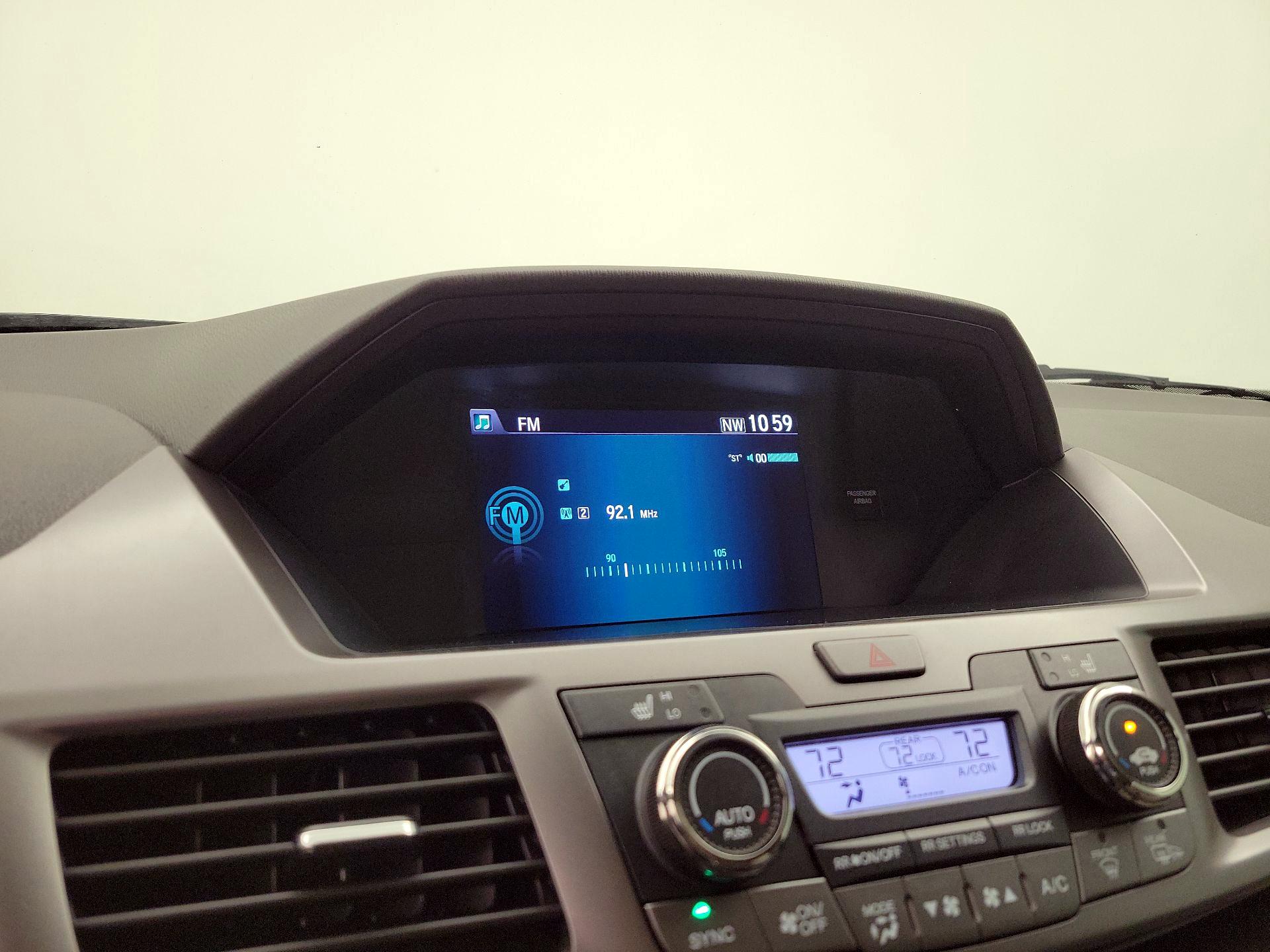 Thumbnail: 2015 Honda Odyssey - 15