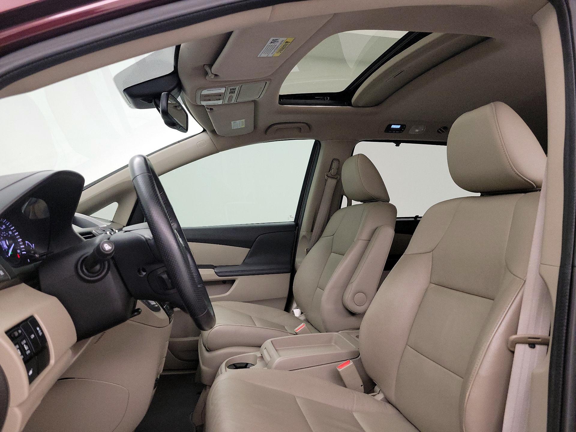 Thumbnail: 2015 Honda Odyssey - 18