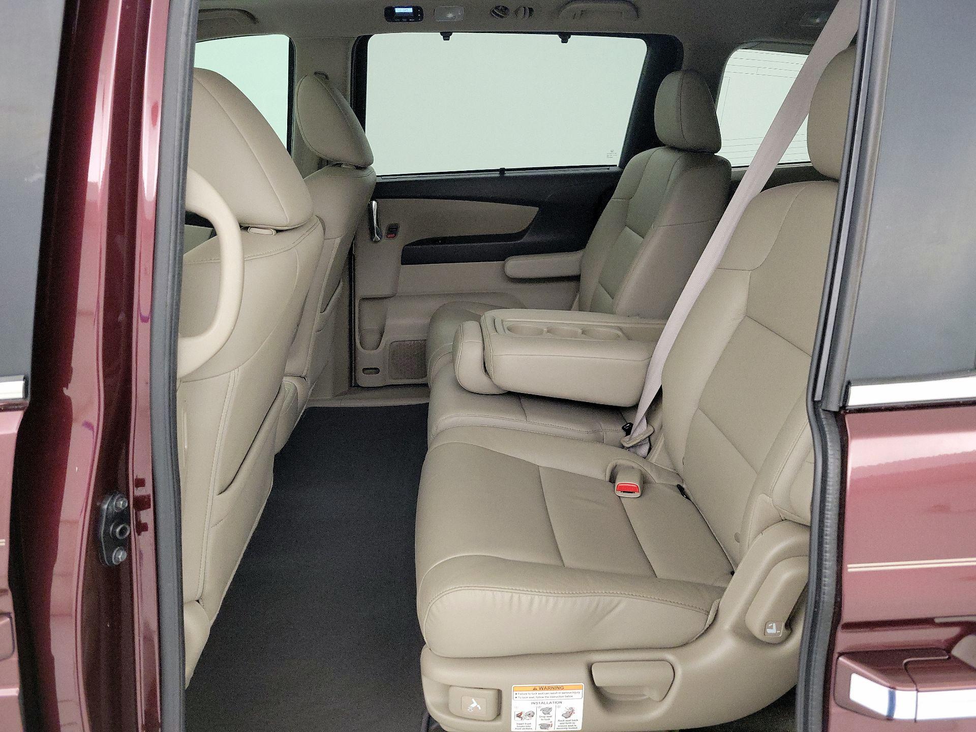 Thumbnail: 2015 Honda Odyssey - 19