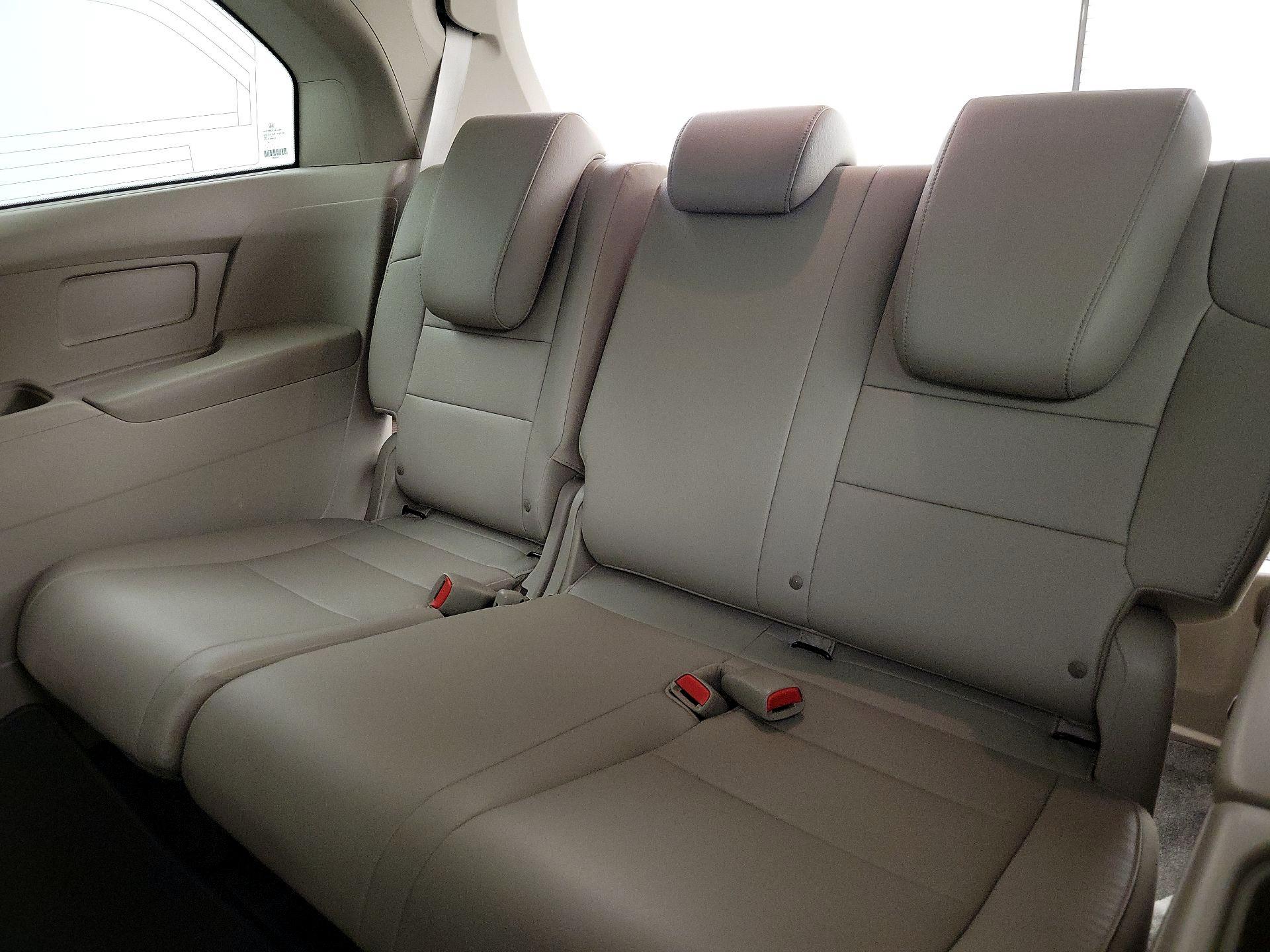 Thumbnail: 2015 Honda Odyssey - 20