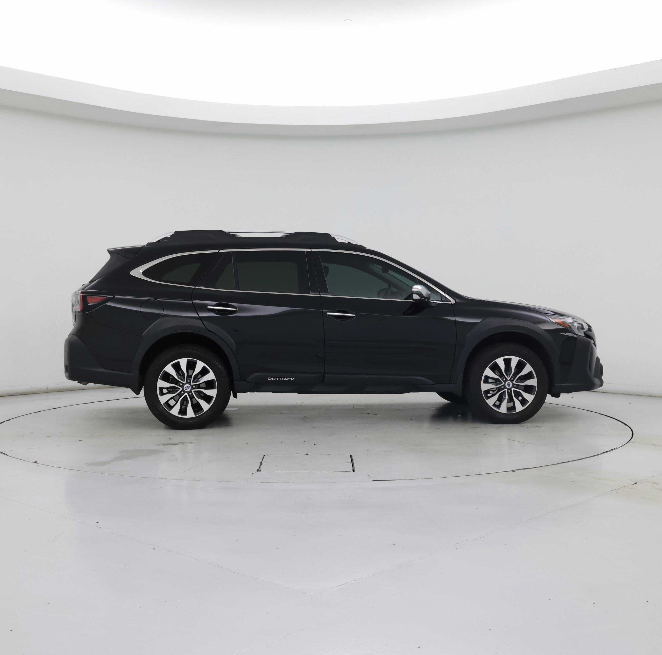 Thumbnail: 2023 Subaru Outback - 7