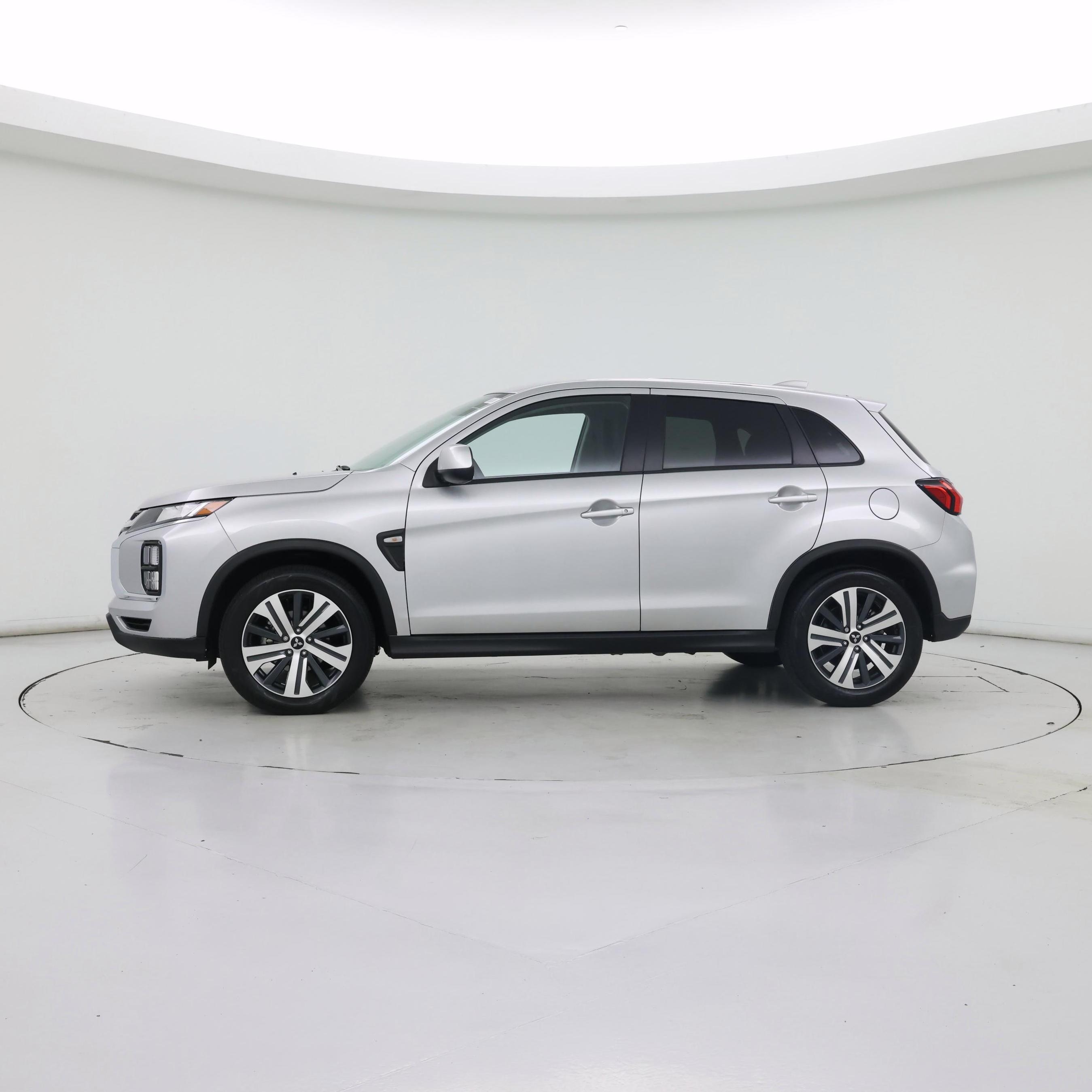 Thumbnail: 2024 Mitsubishi Outlander Sport - 3