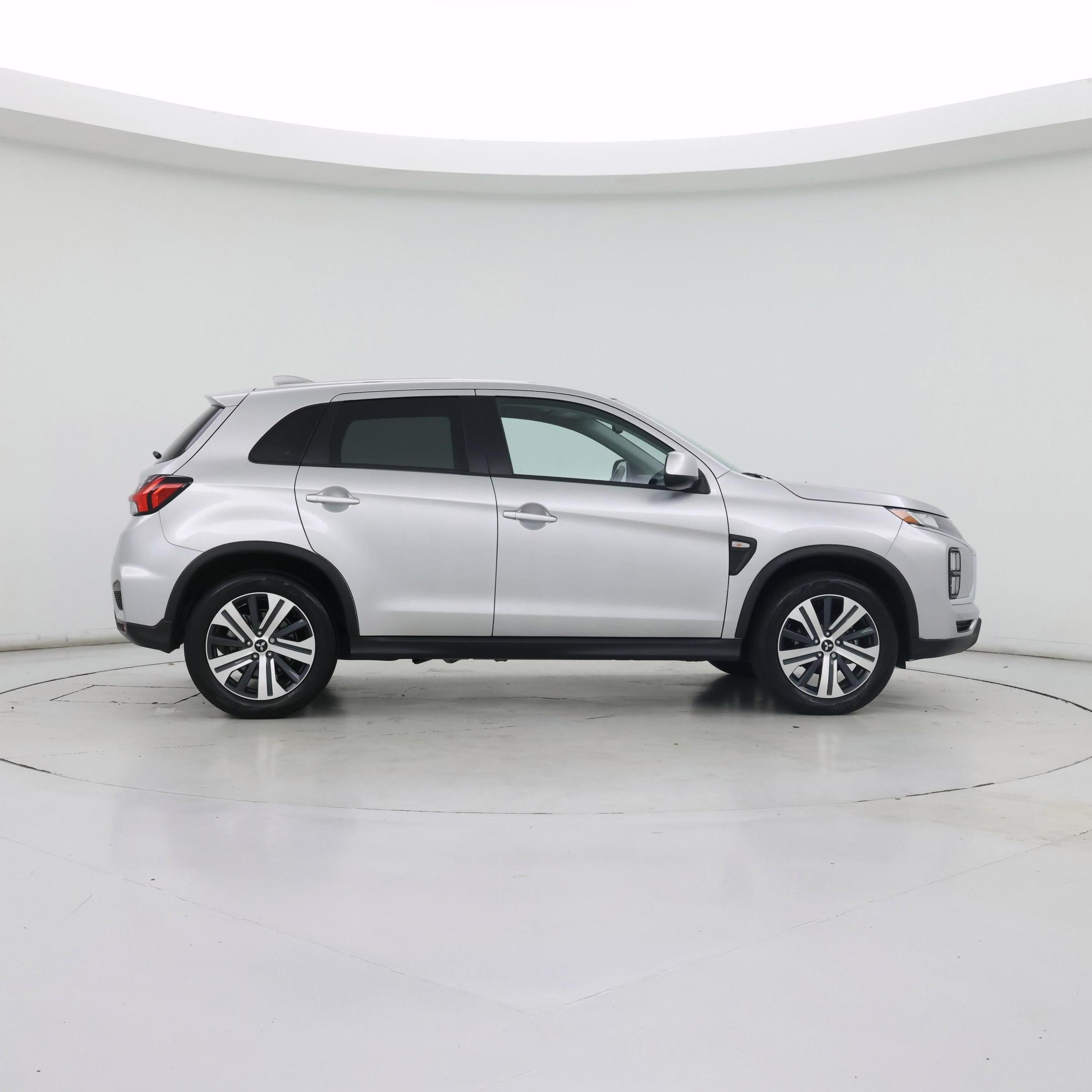 Thumbnail: 2024 Mitsubishi Outlander Sport - 7