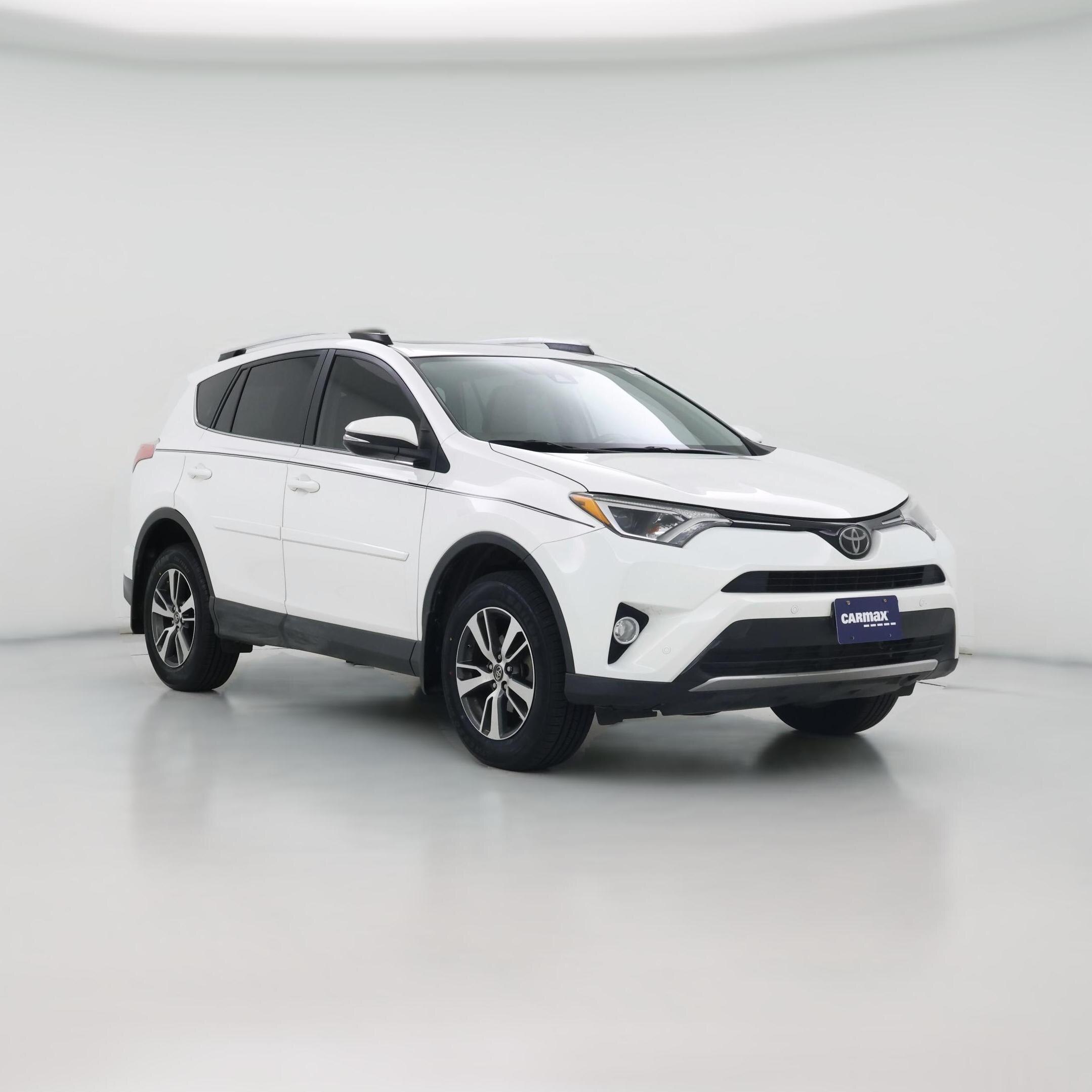 Thumbnail: 2016 Toyota RAV4 - 1