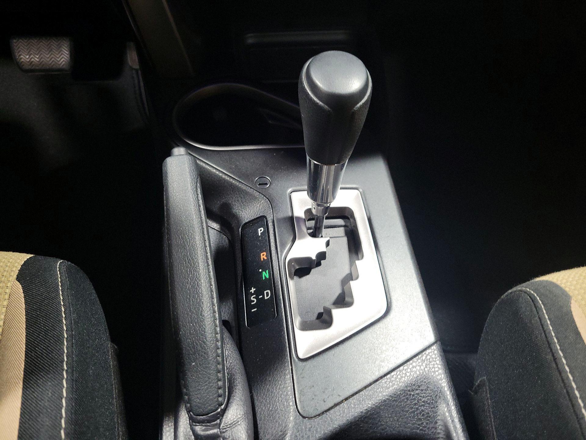 Thumbnail: 2016 Toyota RAV4 - 17