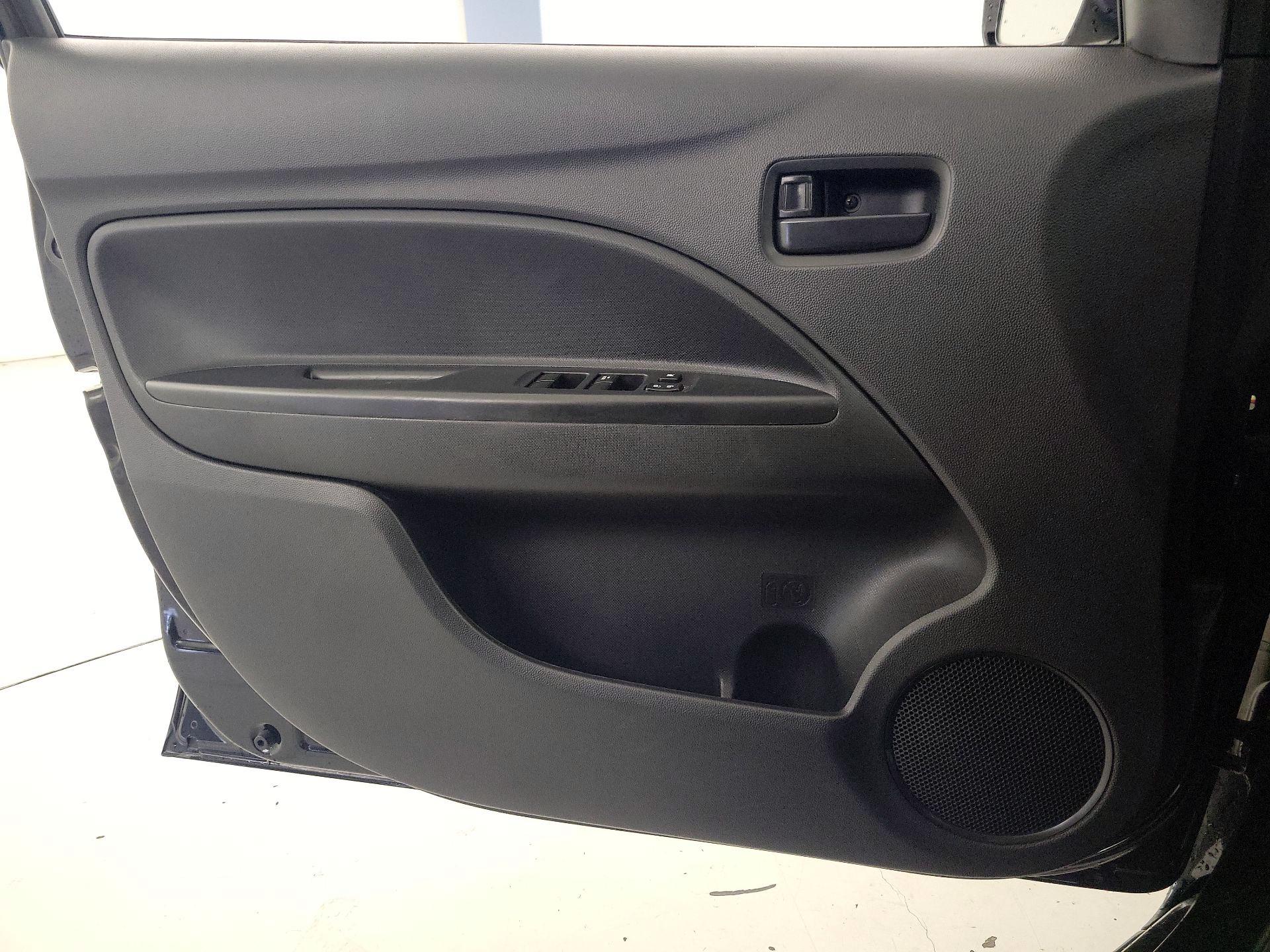 Thumbnail: 2020 Mitsubishi Mirage - 12