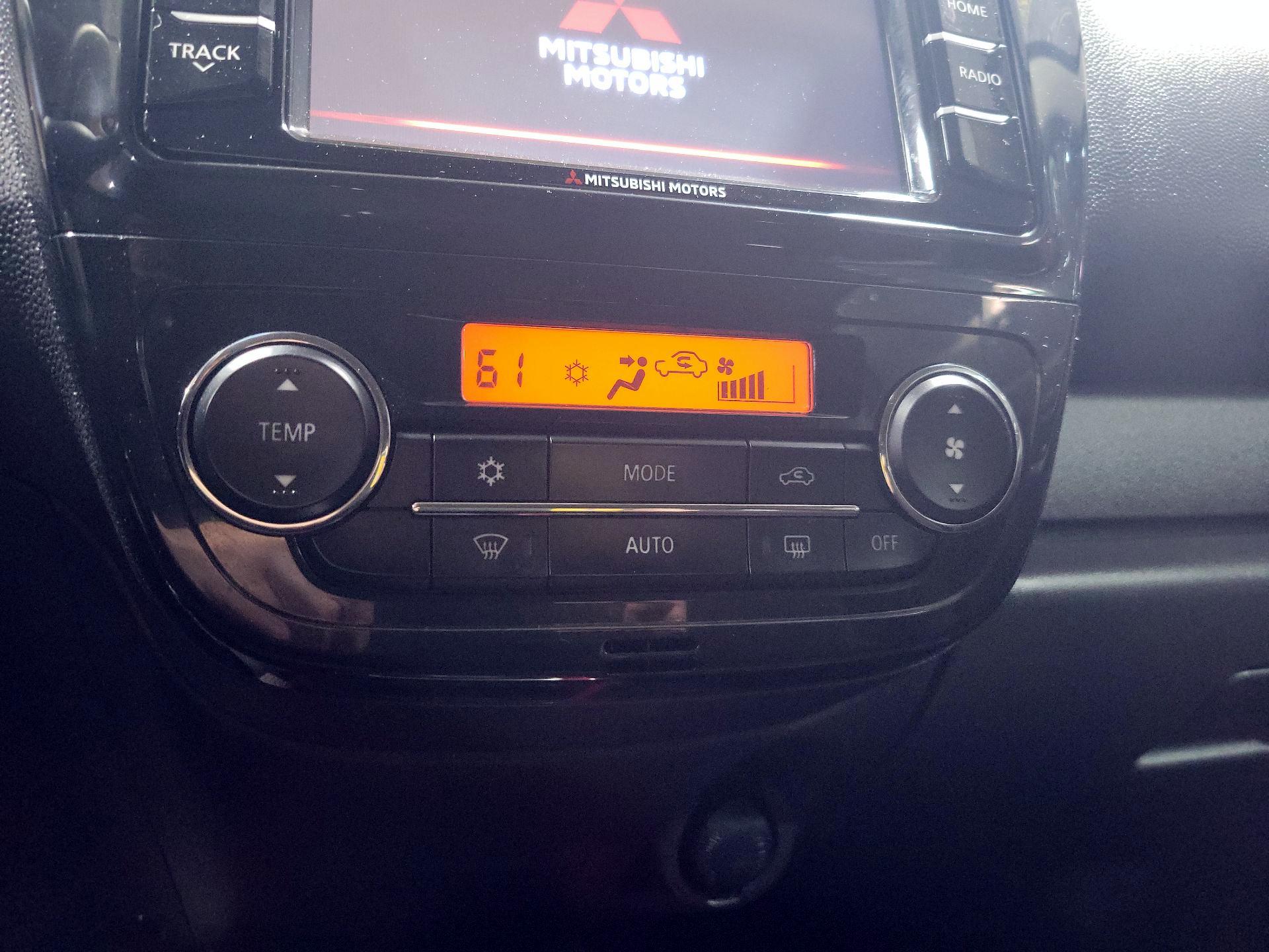 Thumbnail: 2020 Mitsubishi Mirage - 16