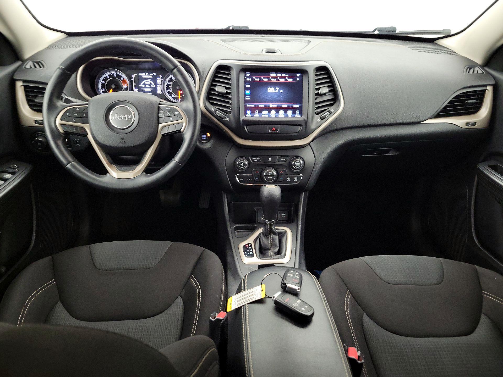 Thumbnail: 2016 Jeep Cherokee - 9