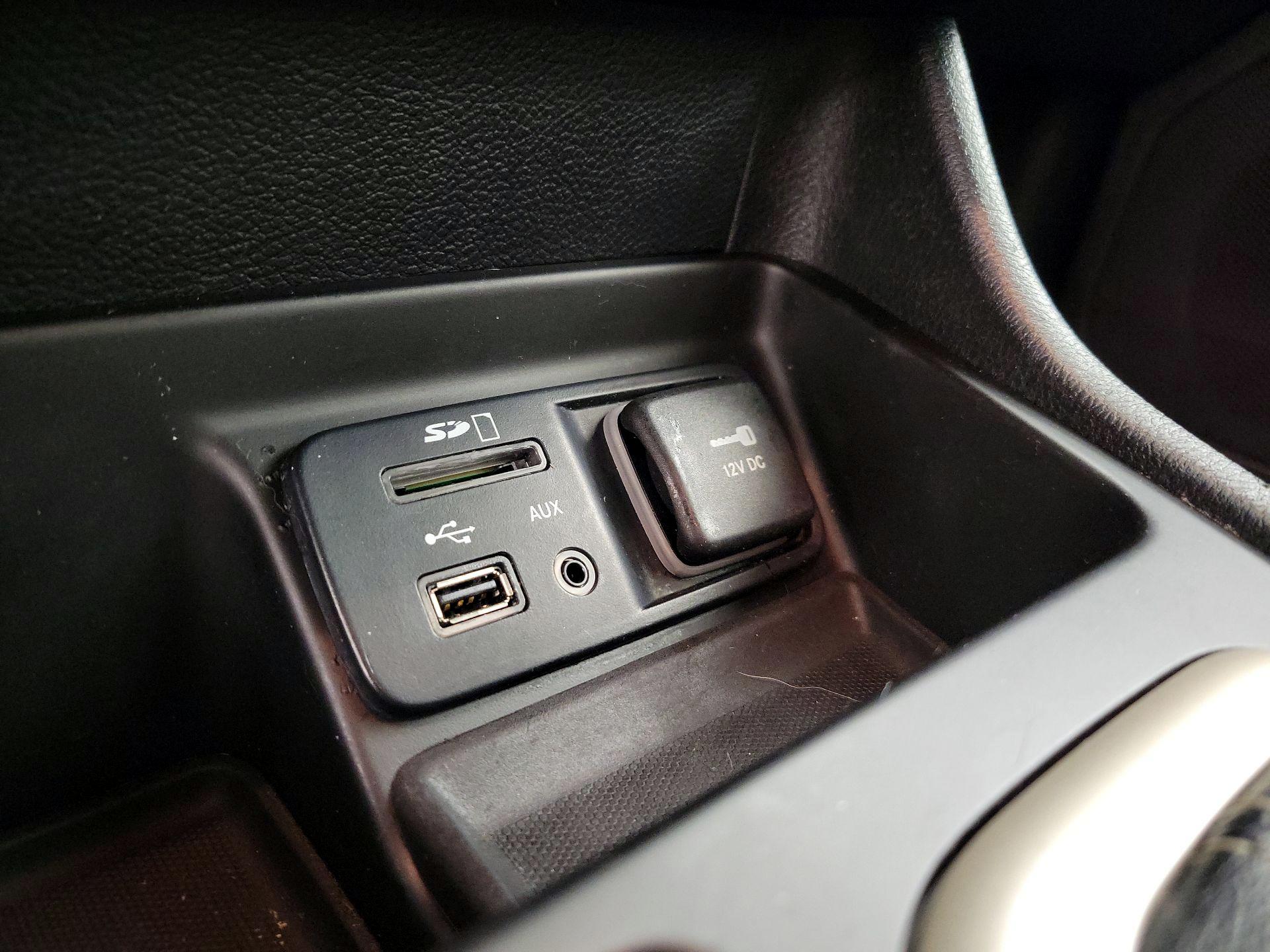 Thumbnail: 2016 Jeep Cherokee - 18