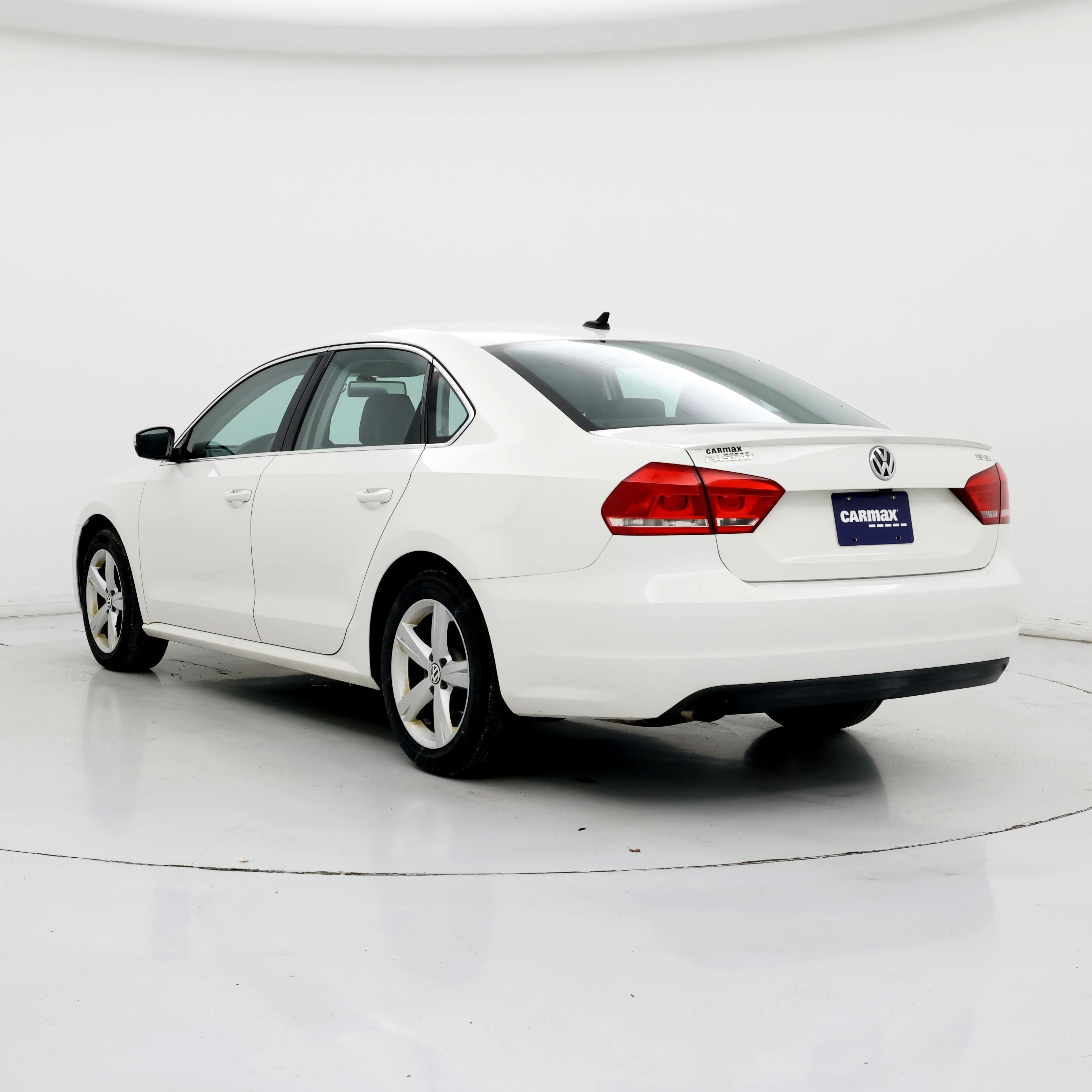 Thumbnail: 2014 Volkswagen Passat - 2