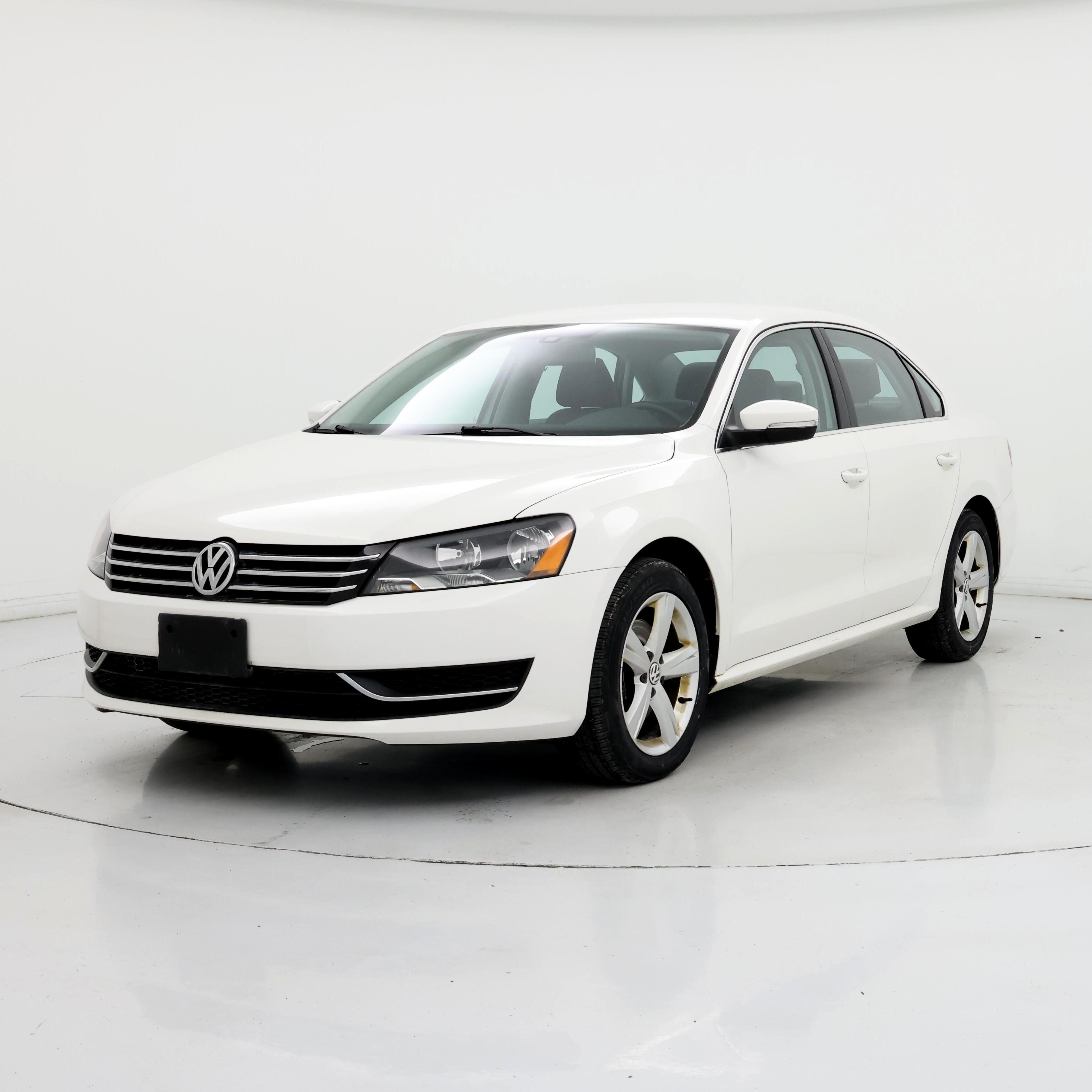 Thumbnail: 2014 Volkswagen Passat - 4
