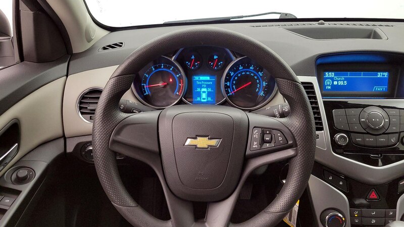 2014 Chevrolet Cruze LS 10