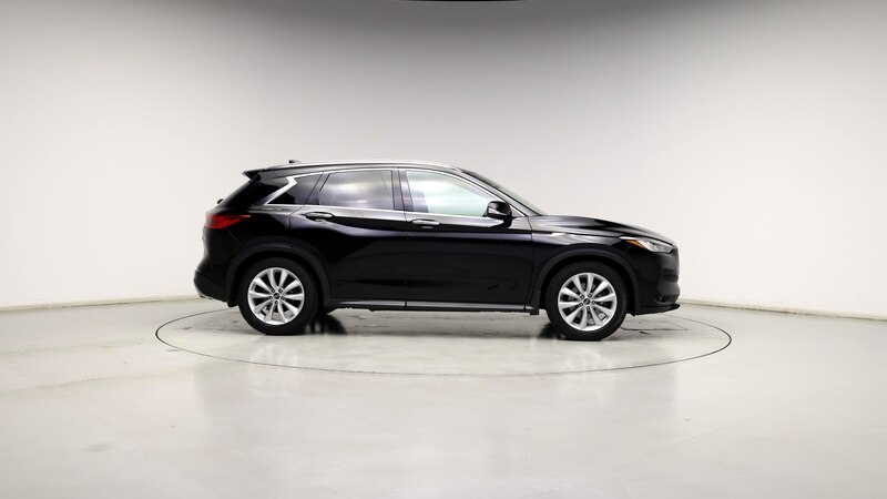 2019 INFINITI QX50 Essential 7