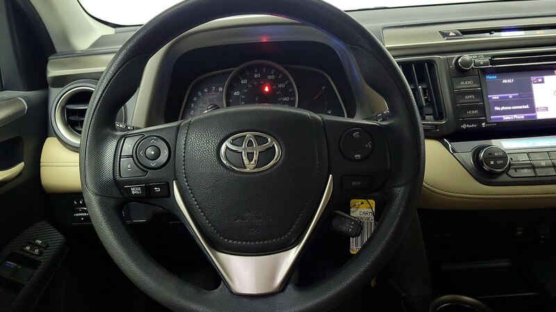 2014 Toyota RAV4 XLE 10