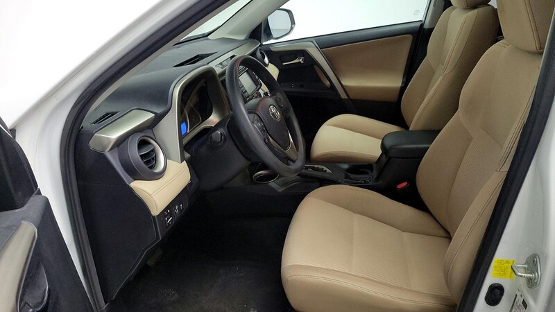 2014 Toyota RAV4 XLE 11