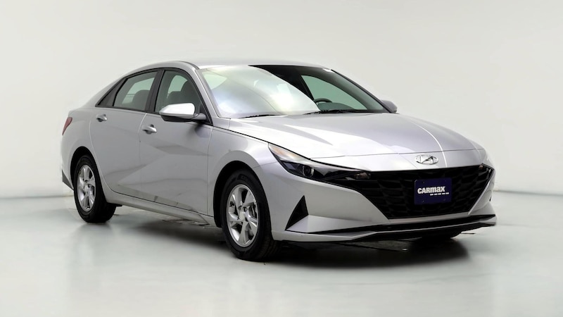 2021 Hyundai Elantra SE Hero Image