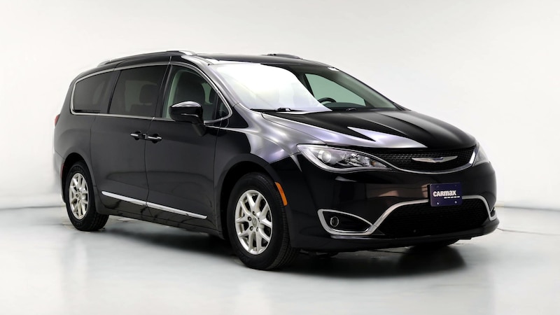 2020 Chrysler Pacifica Touring L Hero Image